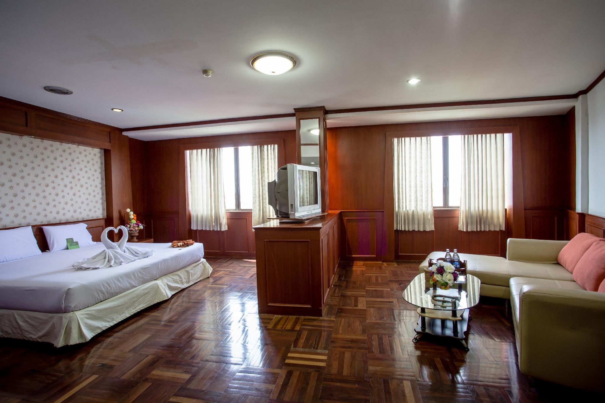 Ayutthaya Grand