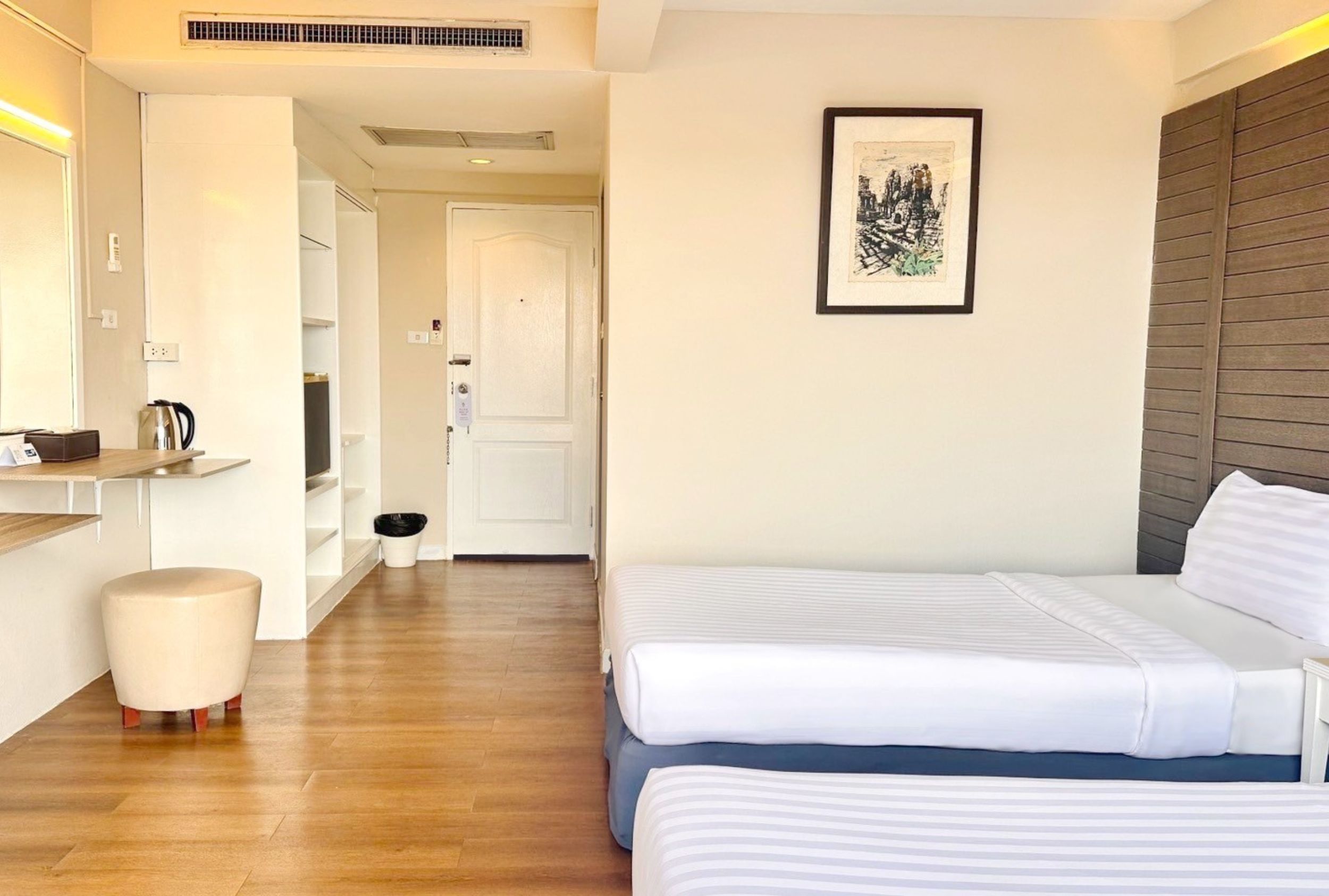 Ayothaya Riverside Hotel