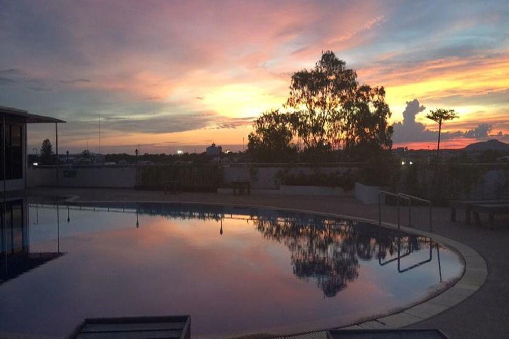 Ploy Palace Hotel