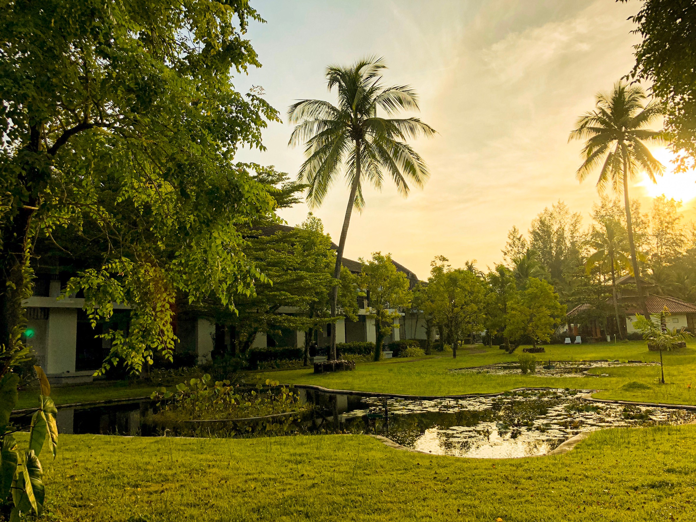 Palm Galleria Resort