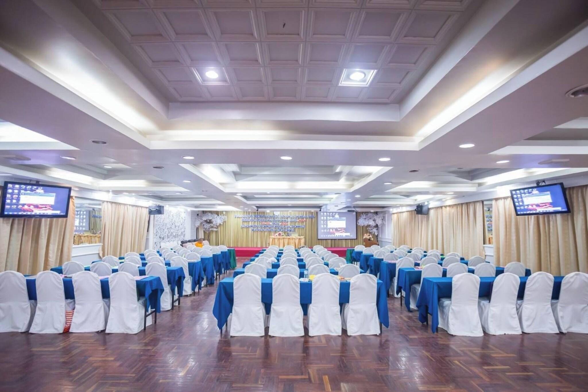 Lopburi Inn