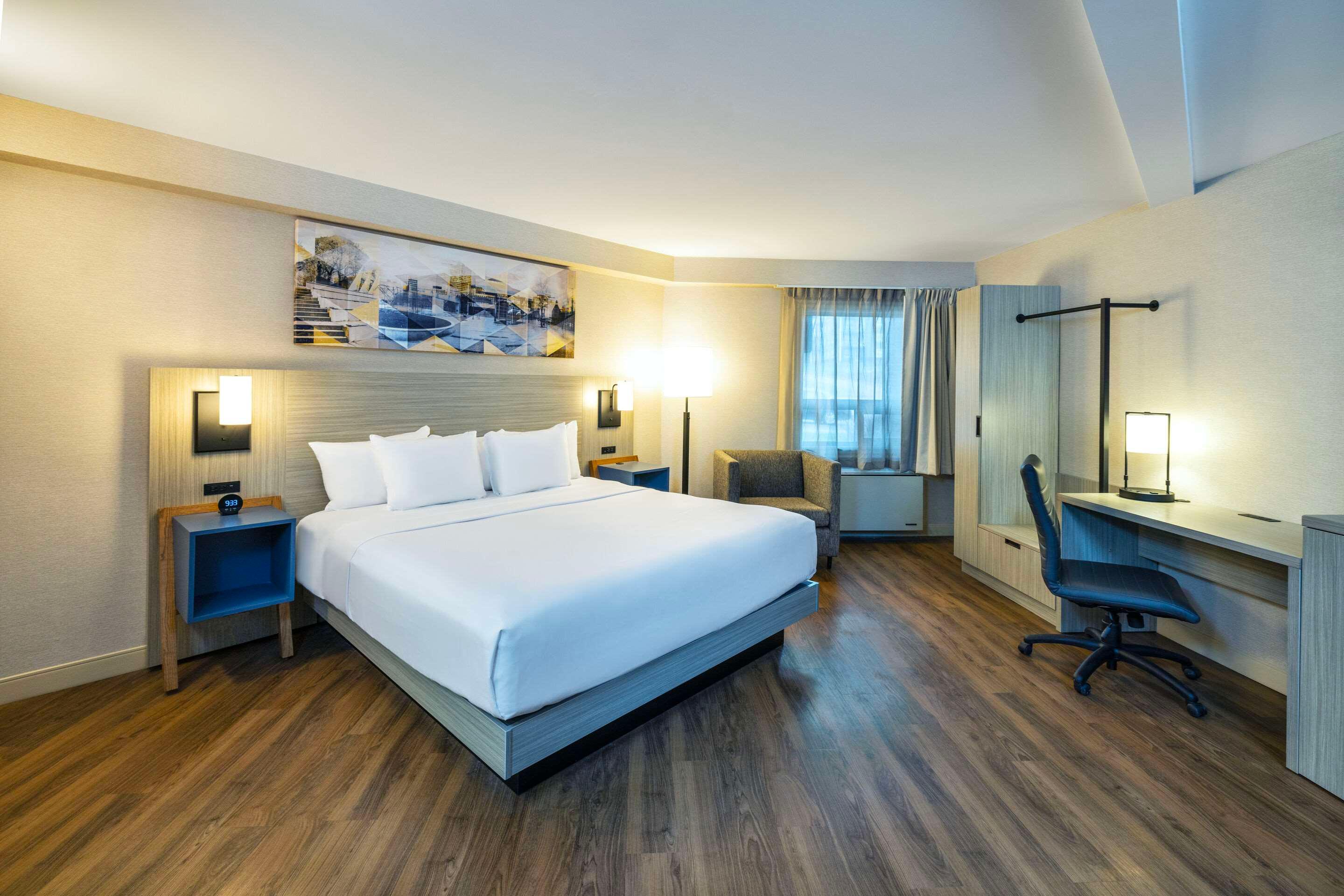 Comfort Inn East