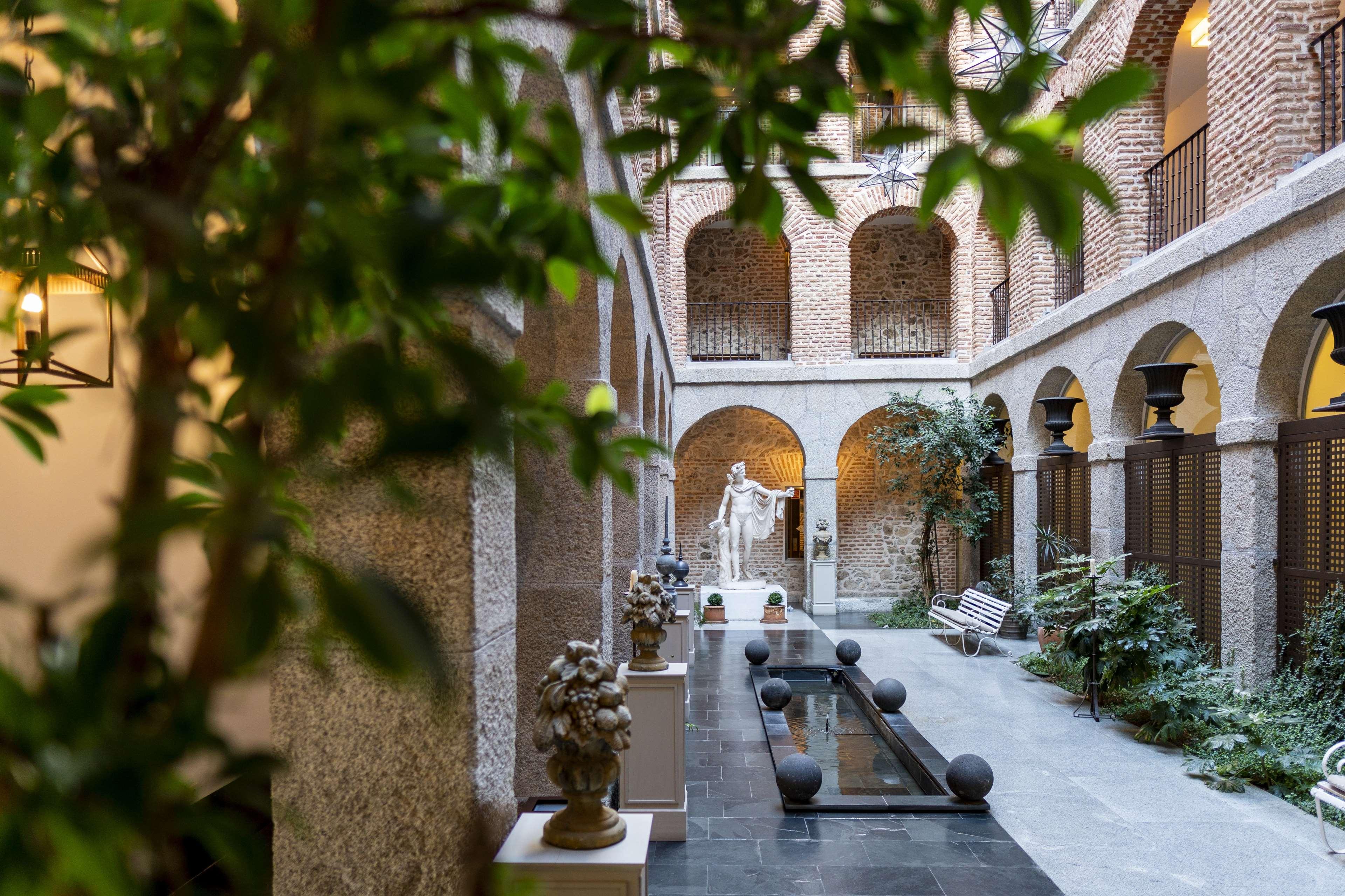 Parador de la Granja by null