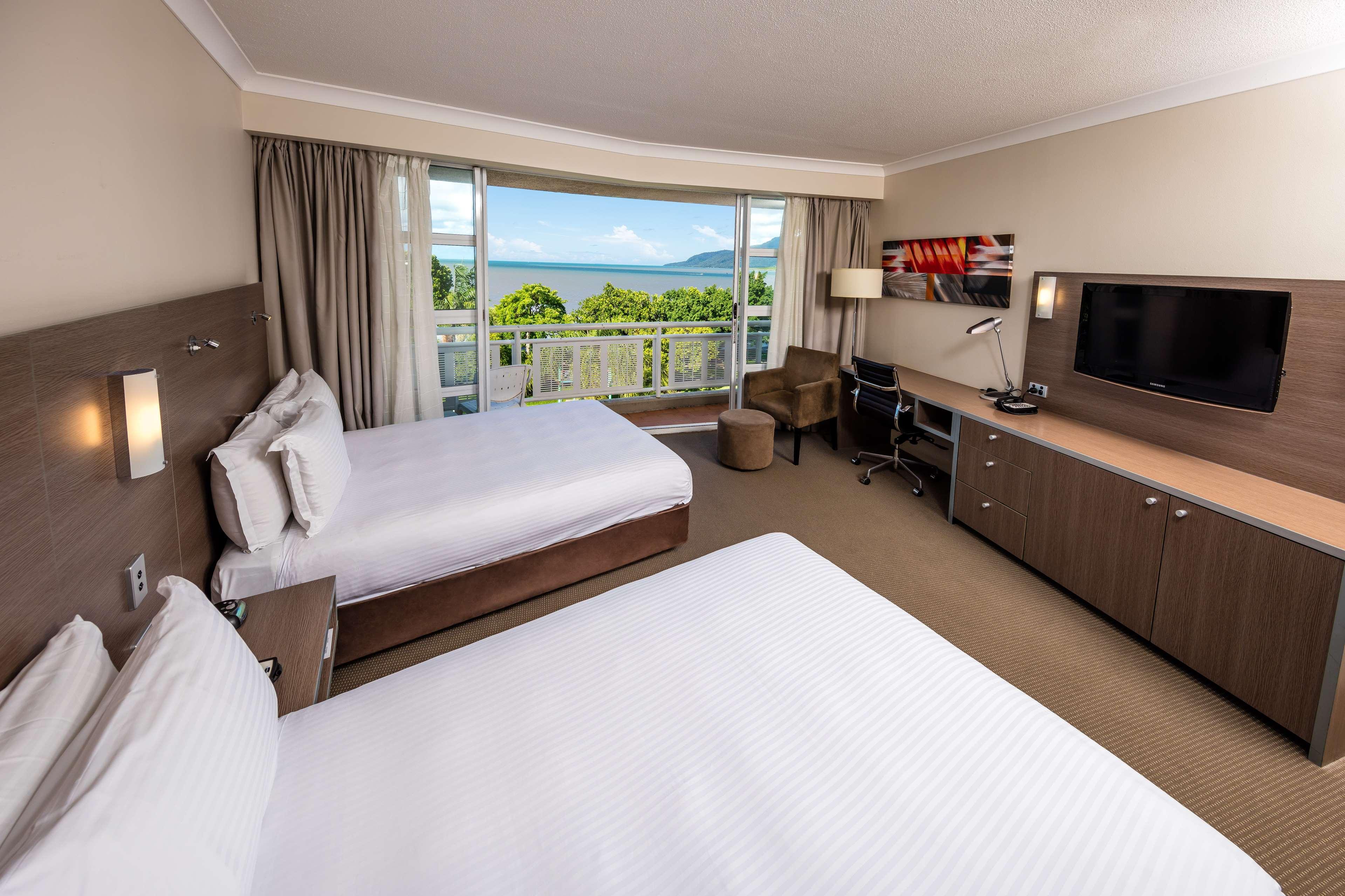 DoubleTree by Hilton Hotel Cairns by null