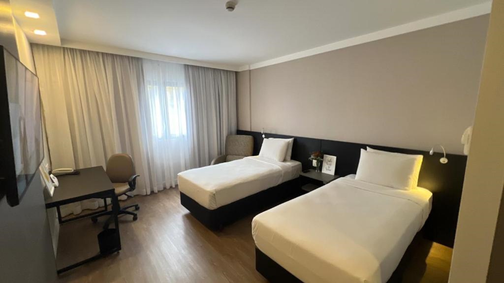 Imagem da galeria de Travelodge Barcelona Fira