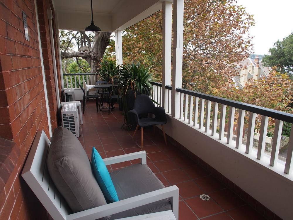 Glenferrie Lodge by null