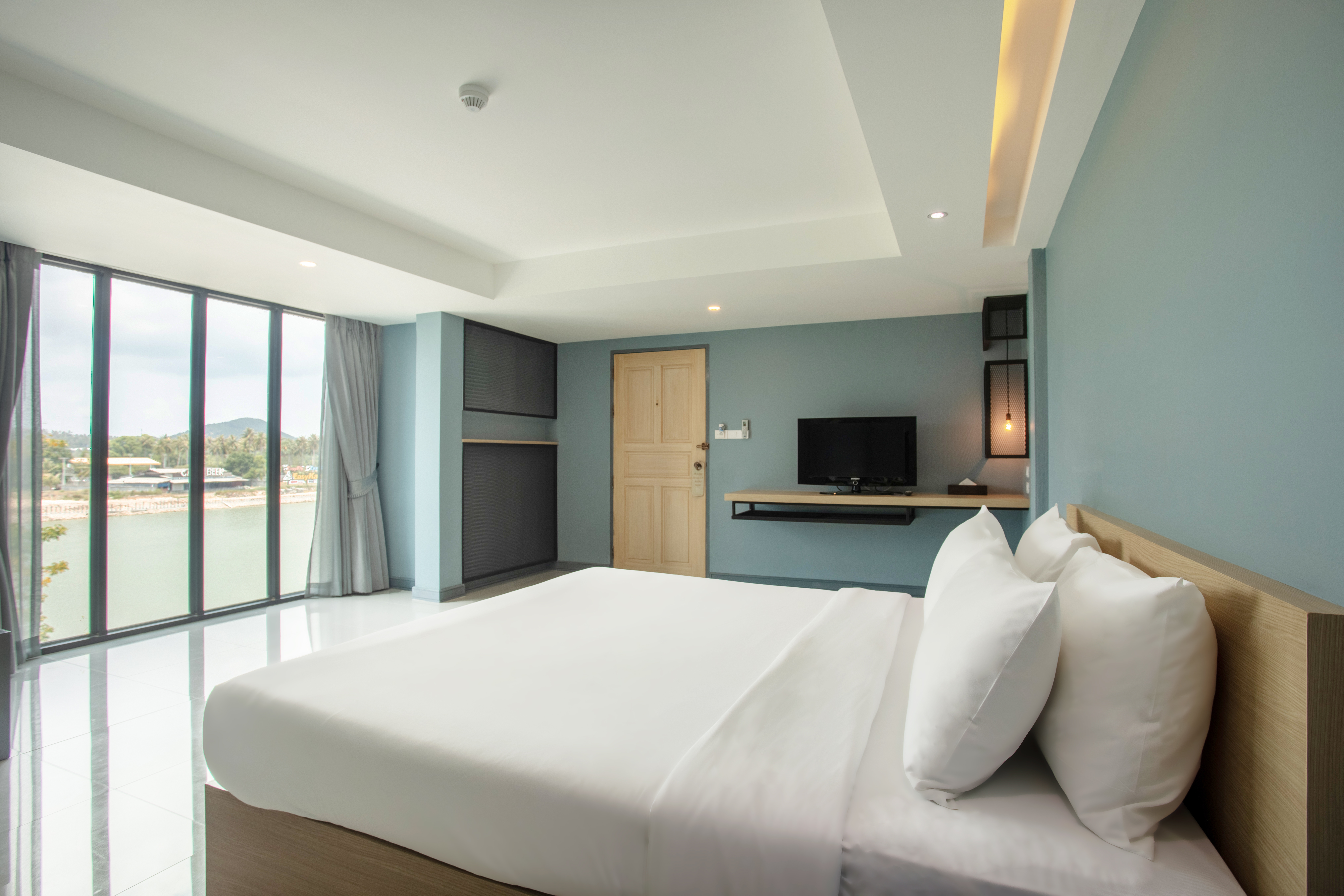 Nora Lakeview Hotel Room Type - Deluxe Double Room