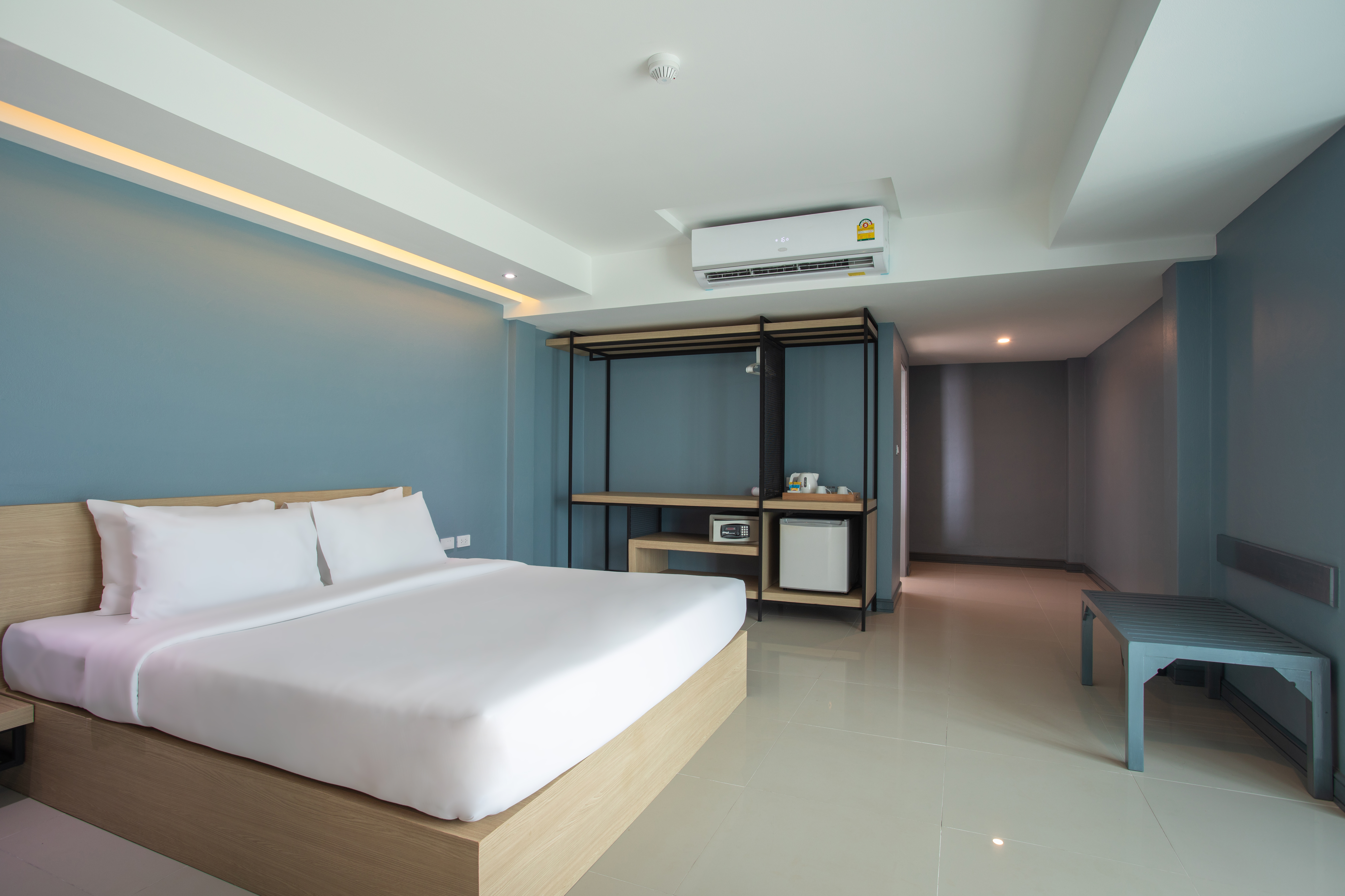 Nora Lakeview Hotel Room Type - Deluxe Double Room with Lake View