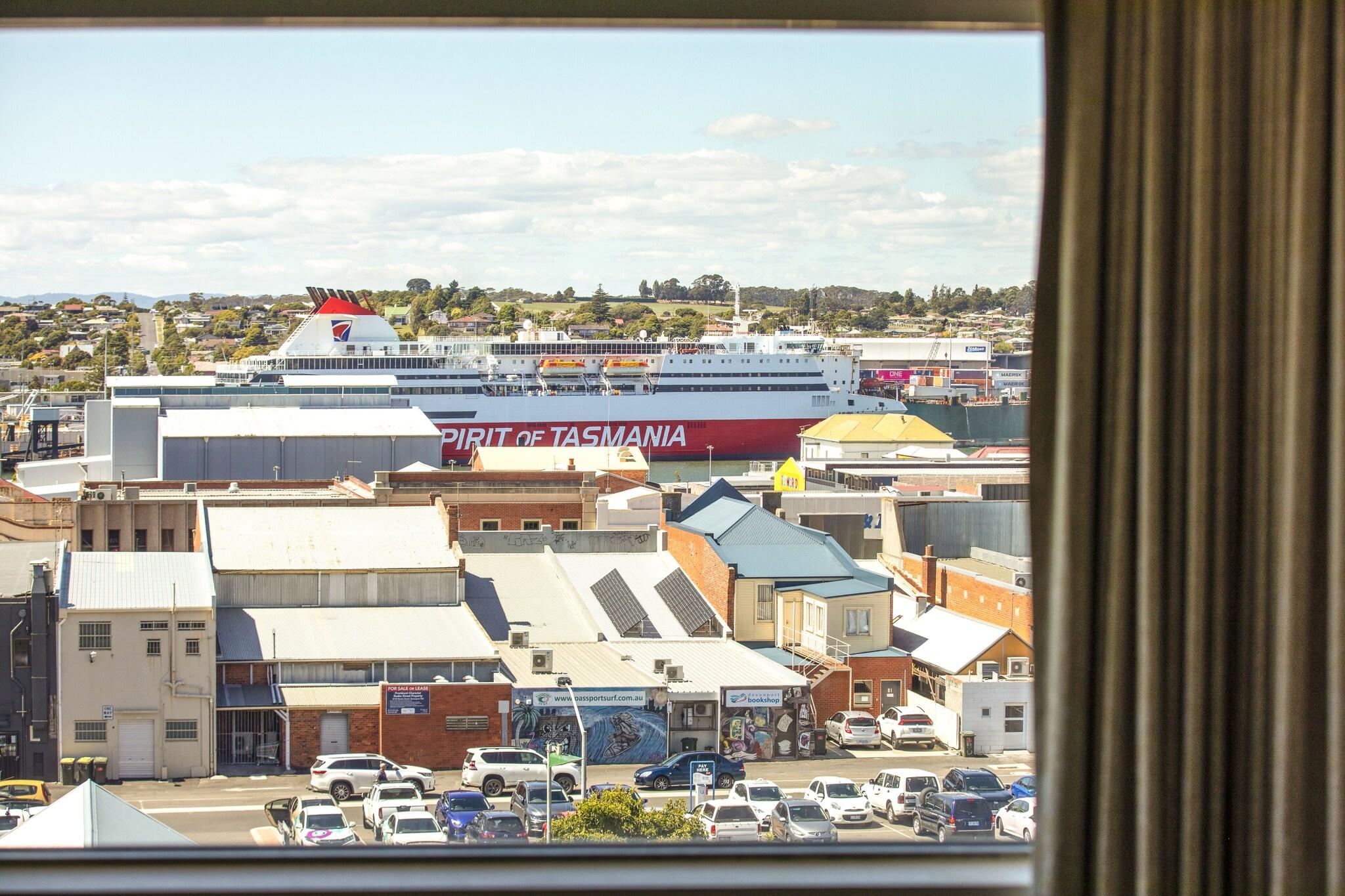Nightelier Devonport (Gateway Hotel) by null