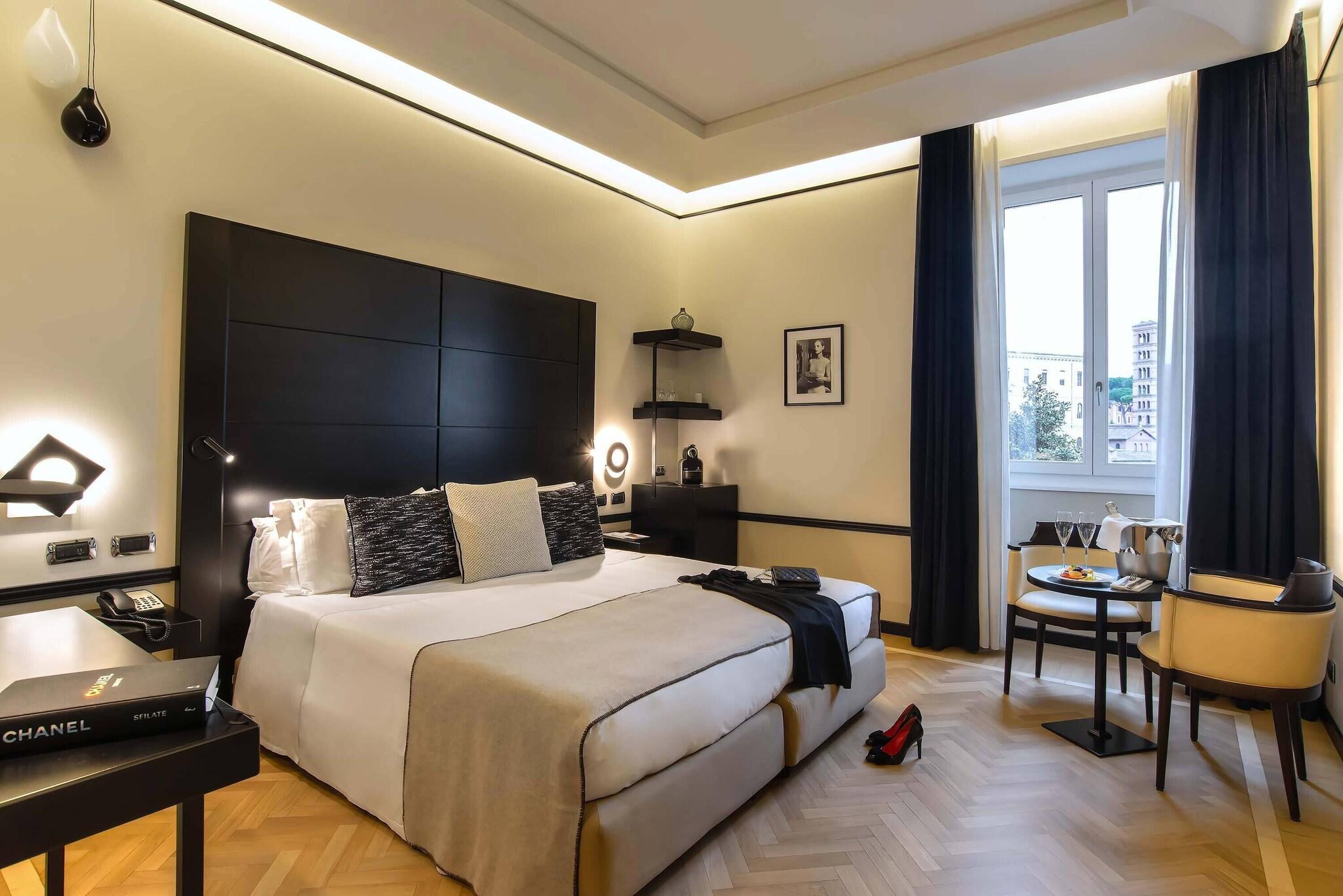 Fortyseven Hotel by null