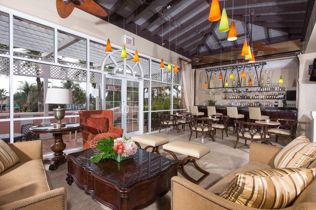 Comfort Suites Paradise Island by null