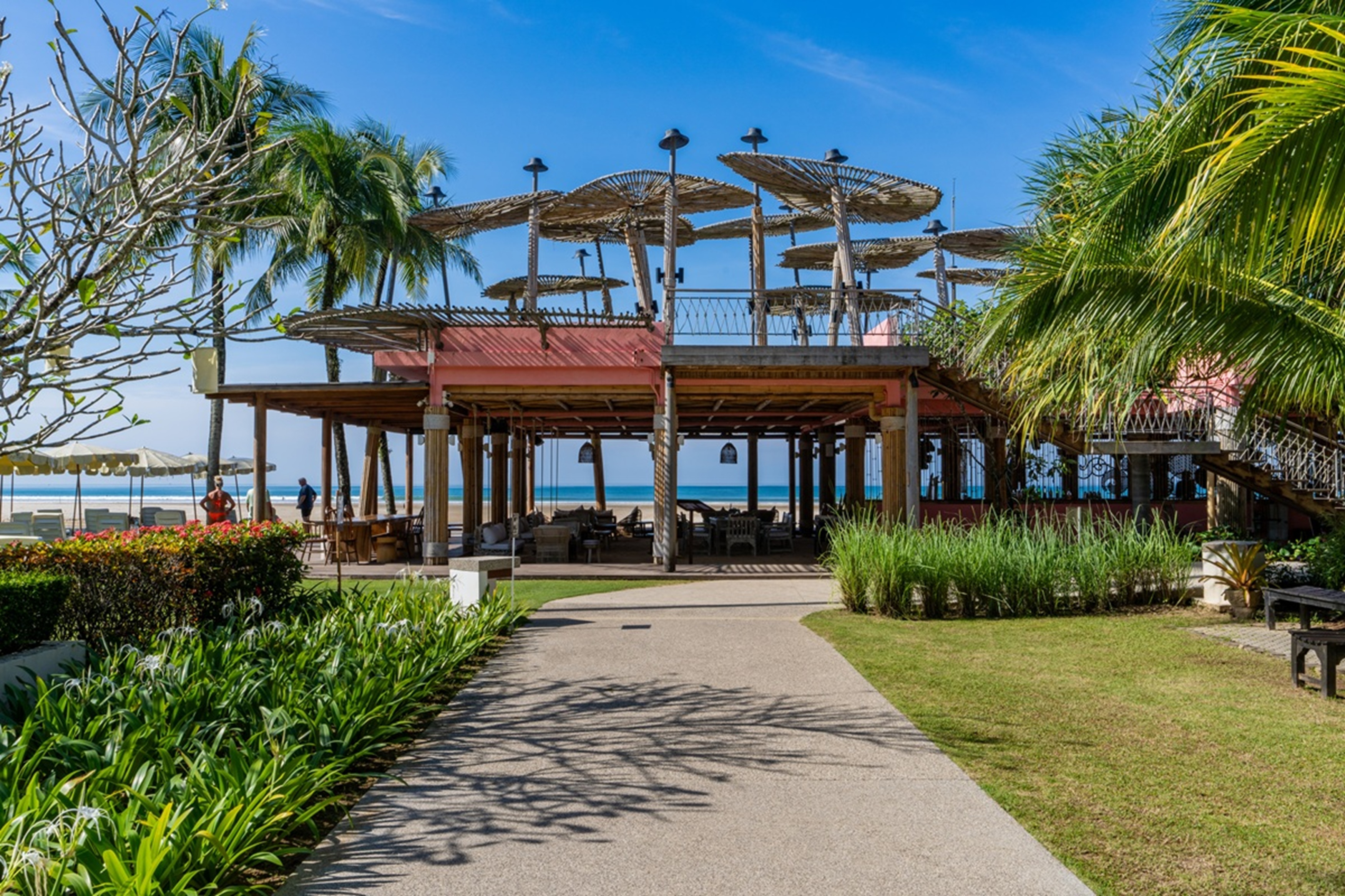 Apsara Beachfront Resort and Villa