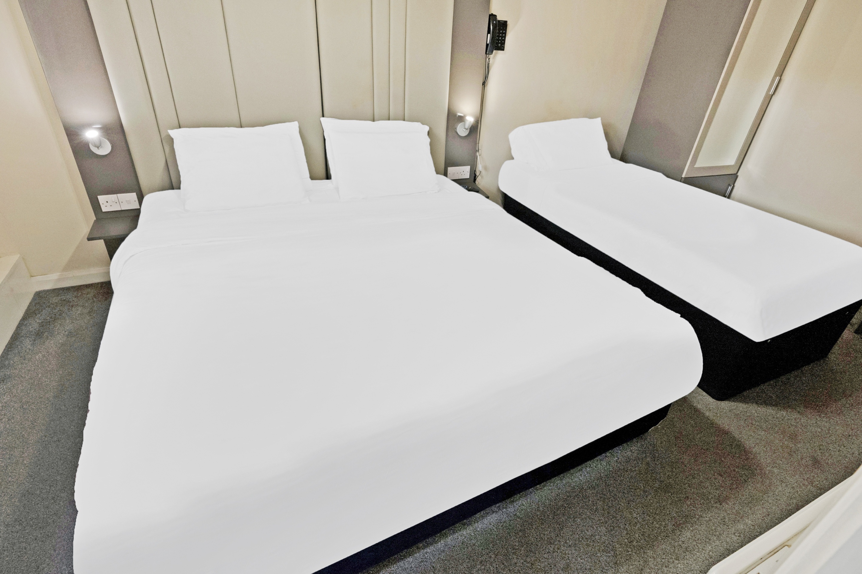 Triple room