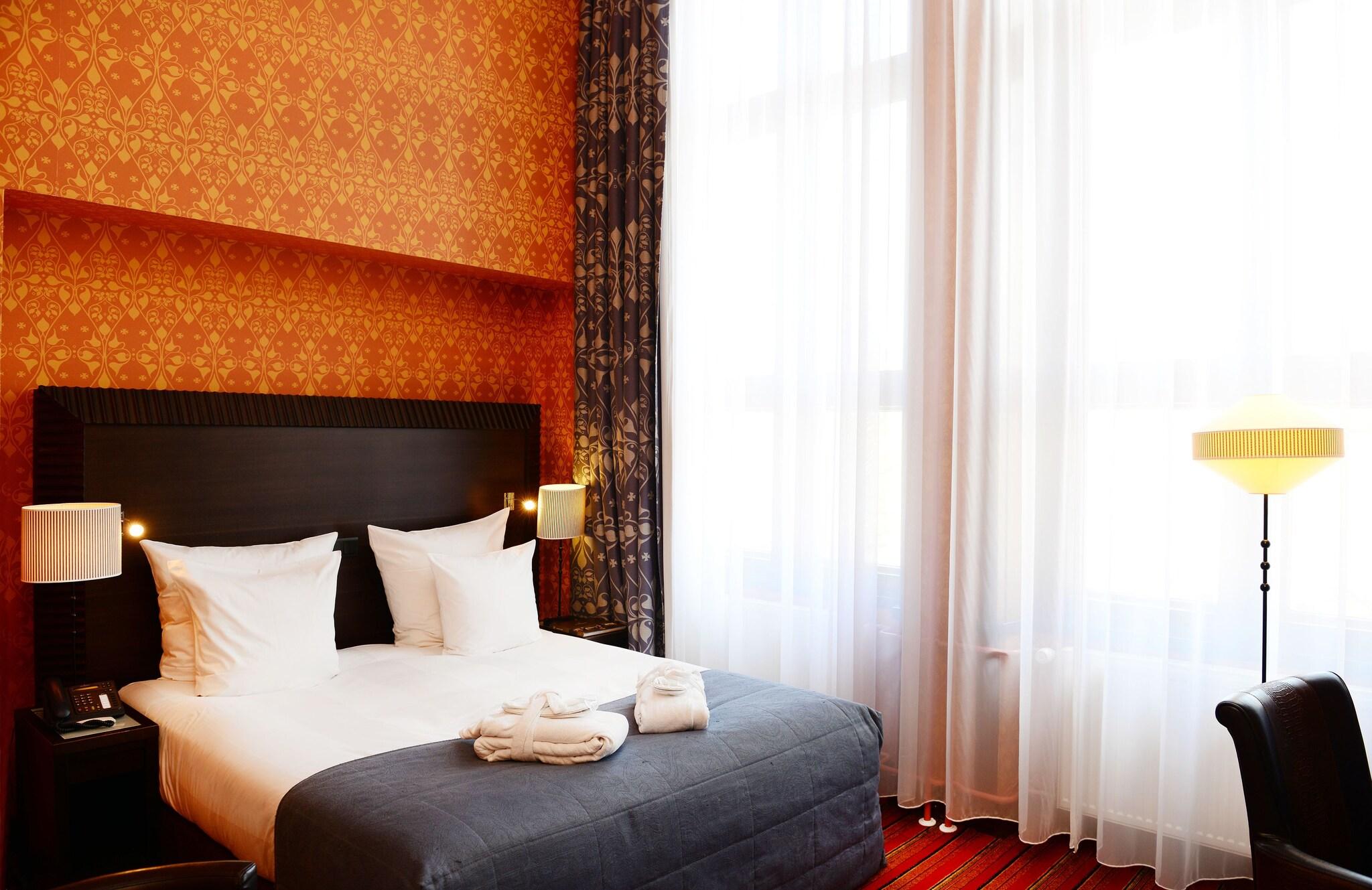 Grand Hotel Amrâth Amsterdam by null