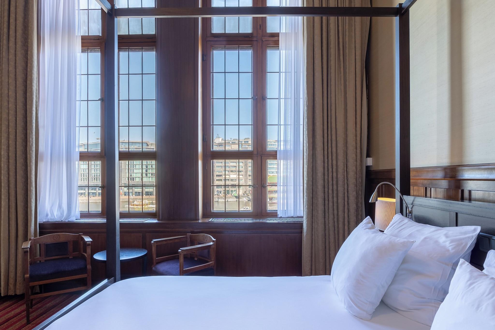 Grand Hotel Amrâth Amsterdam by null
