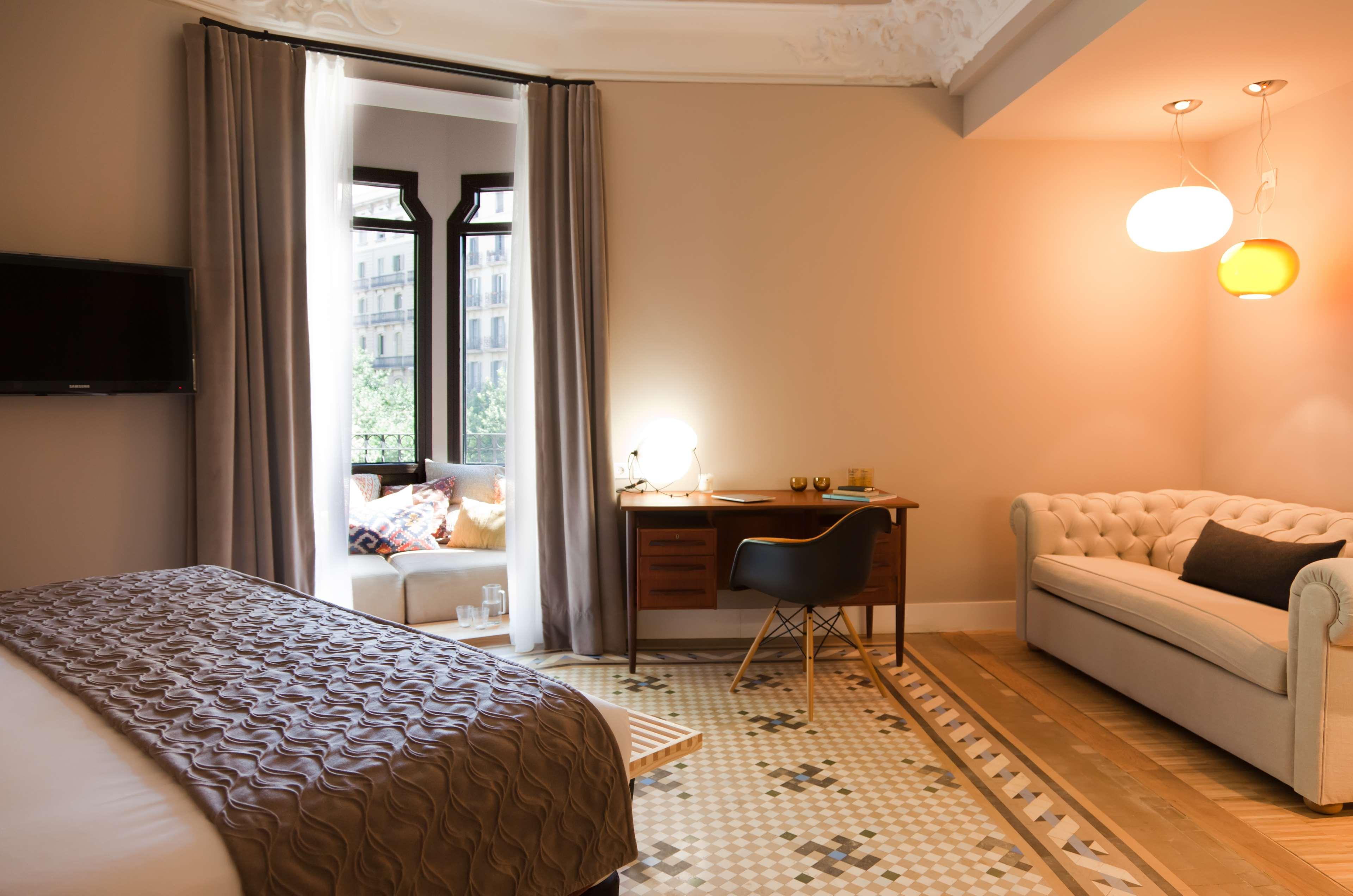 Alexandra Barcelona Hotel, Curio Collection by Hilton by null