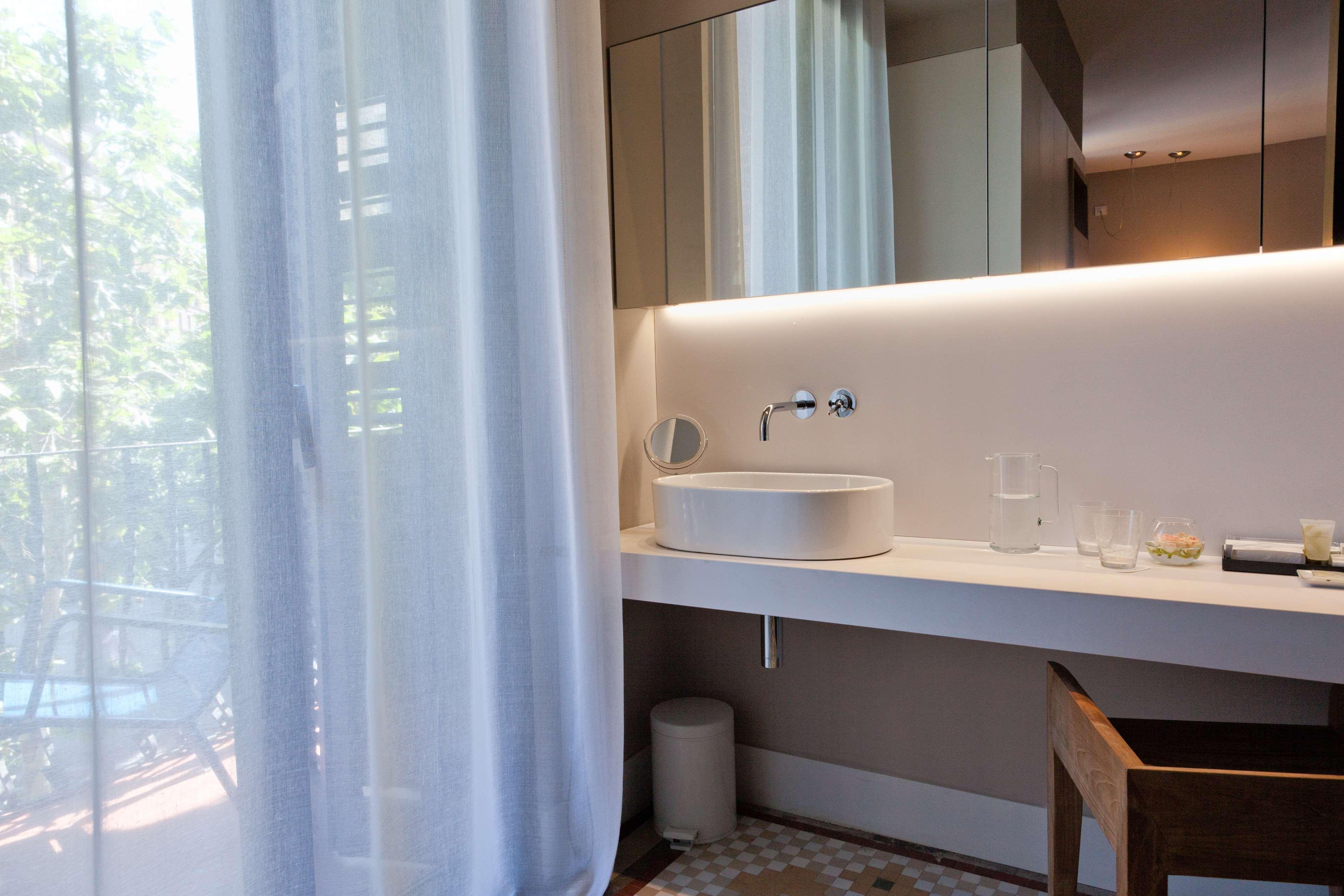 Alexandra Barcelona, Curio Collection by Hilton