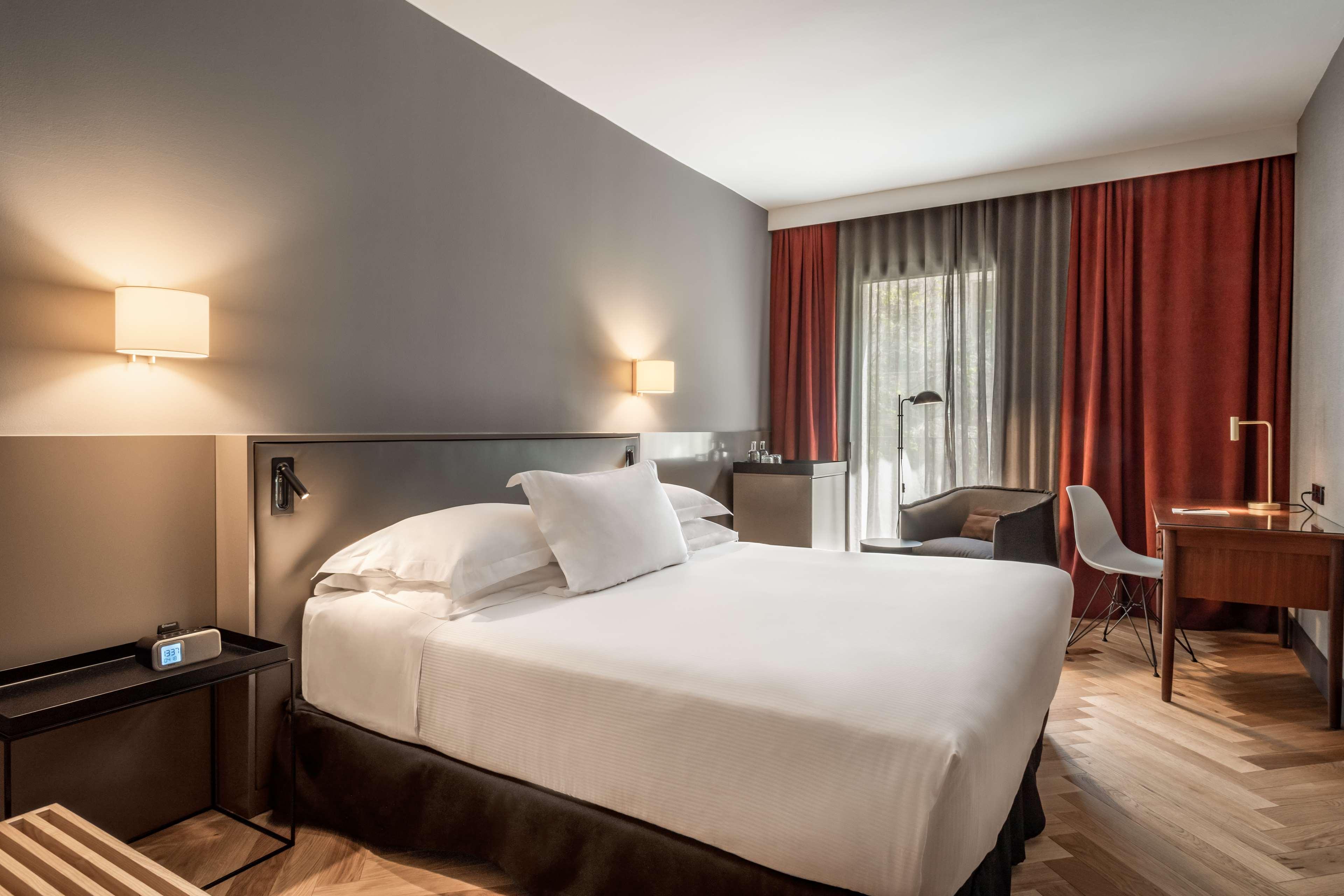 Alexandra Barcelona Hotel, Curio Collection by Hilton by null
