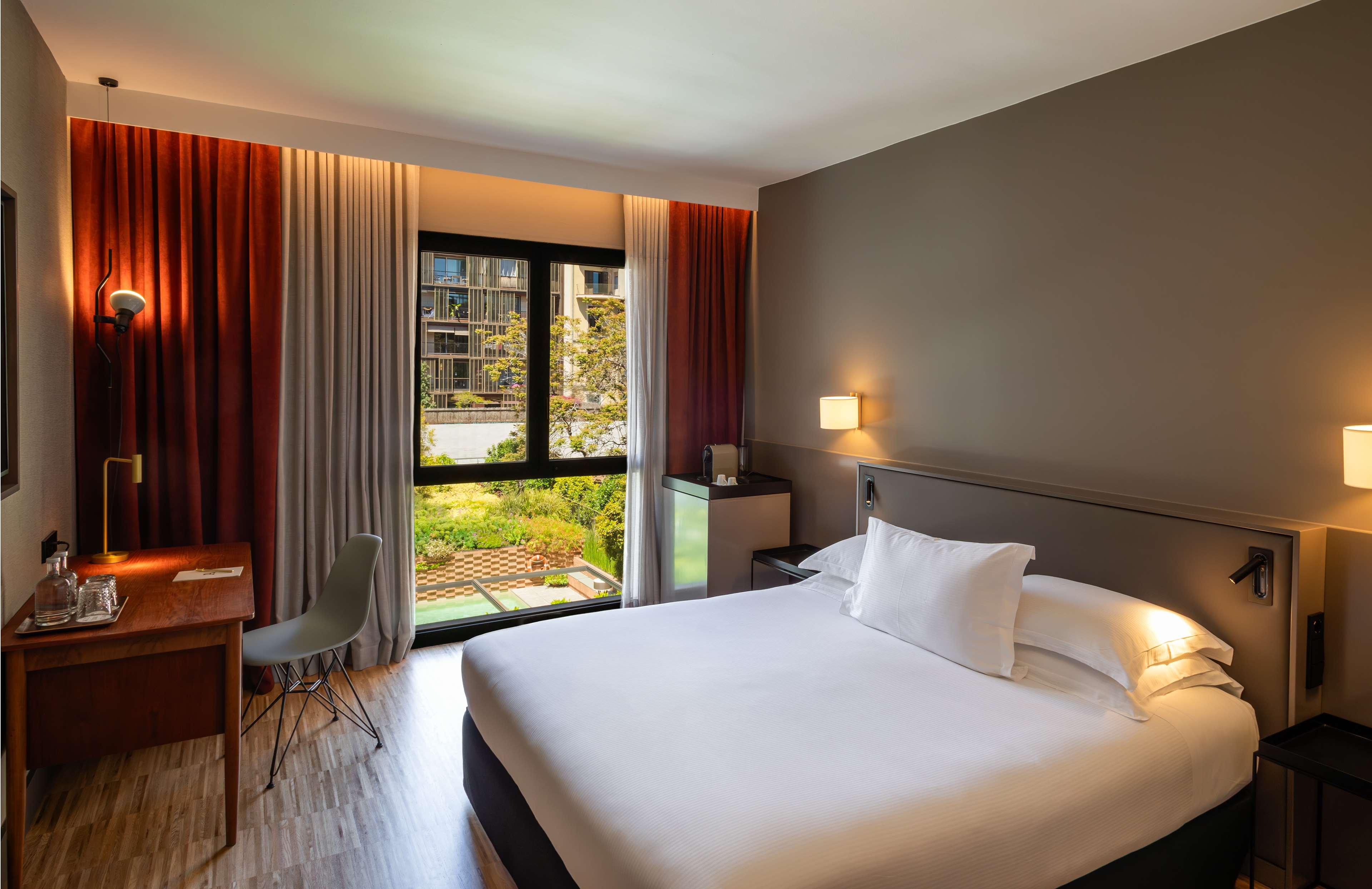 Alexandra Barcelona Hotel, Curio Collection by Hilton by null