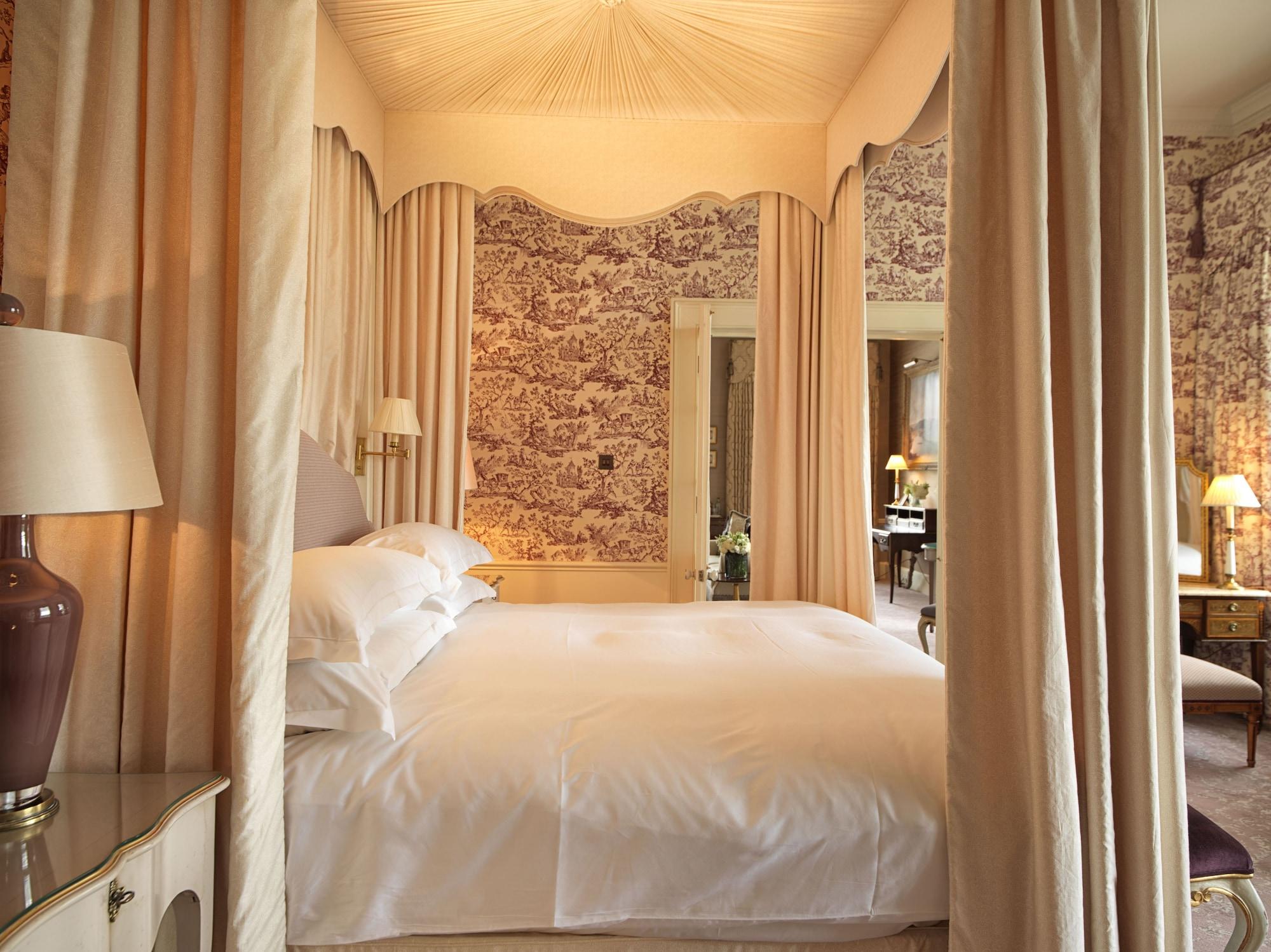 Cliveden House by null