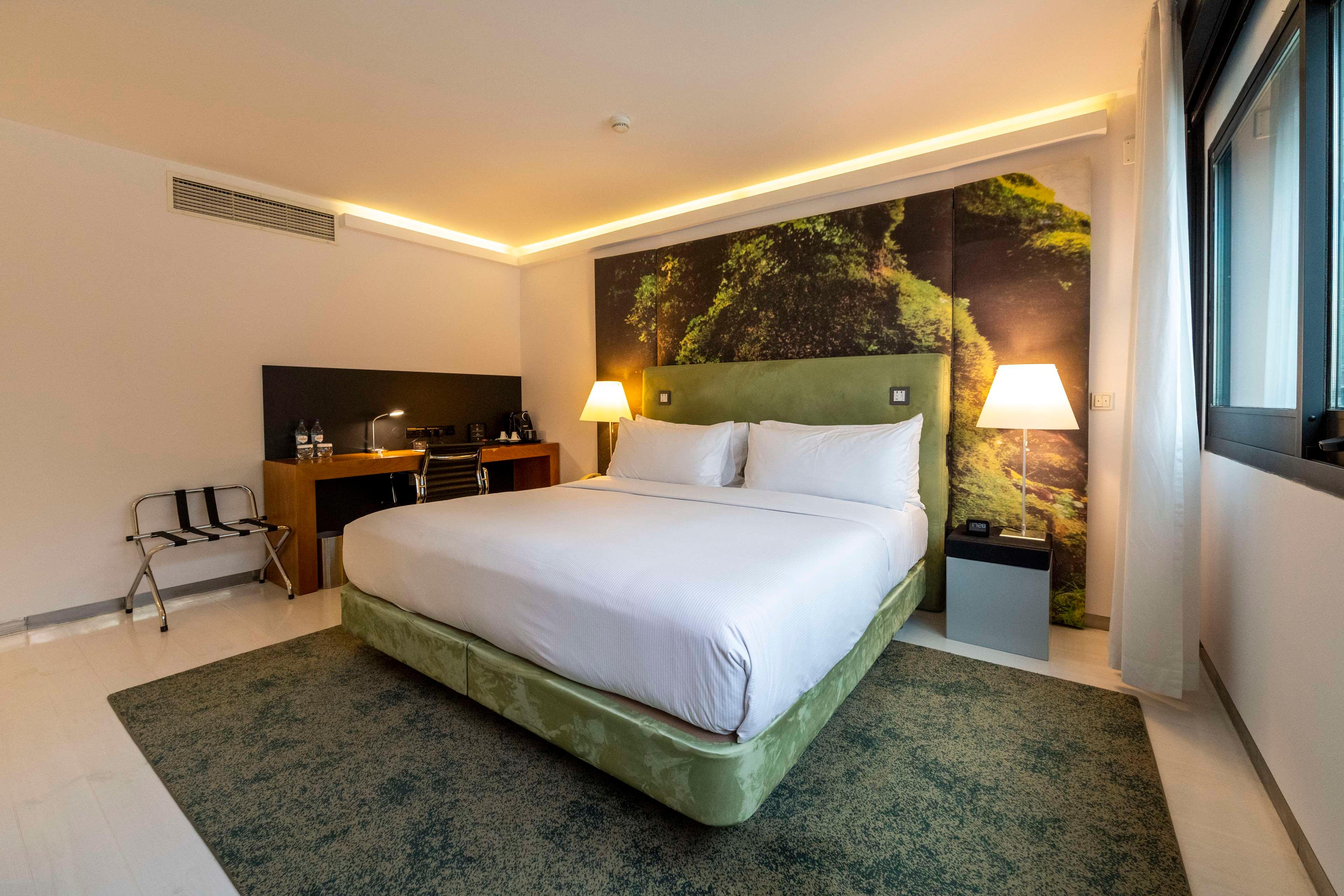 DoubleTree by Hilton Lisbon - Fontana Park by null