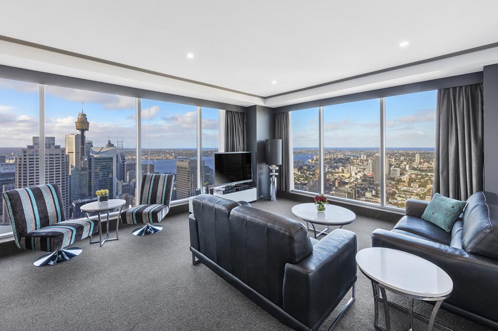 Meriton Serviced Apartments World Tower