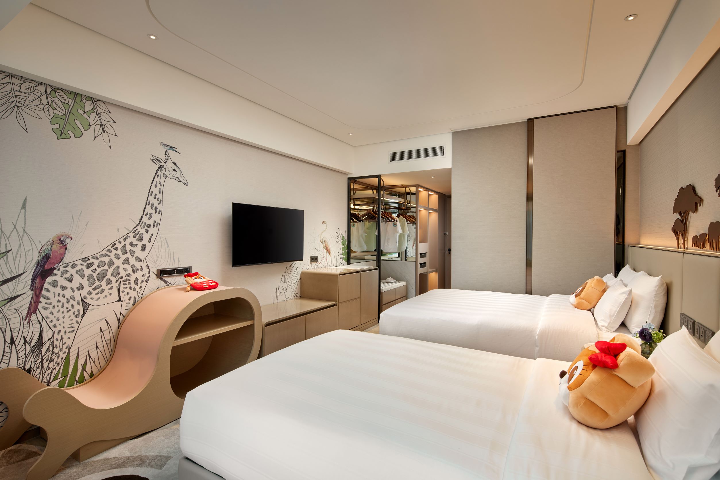 LOTTE HOTEL WORLD by null