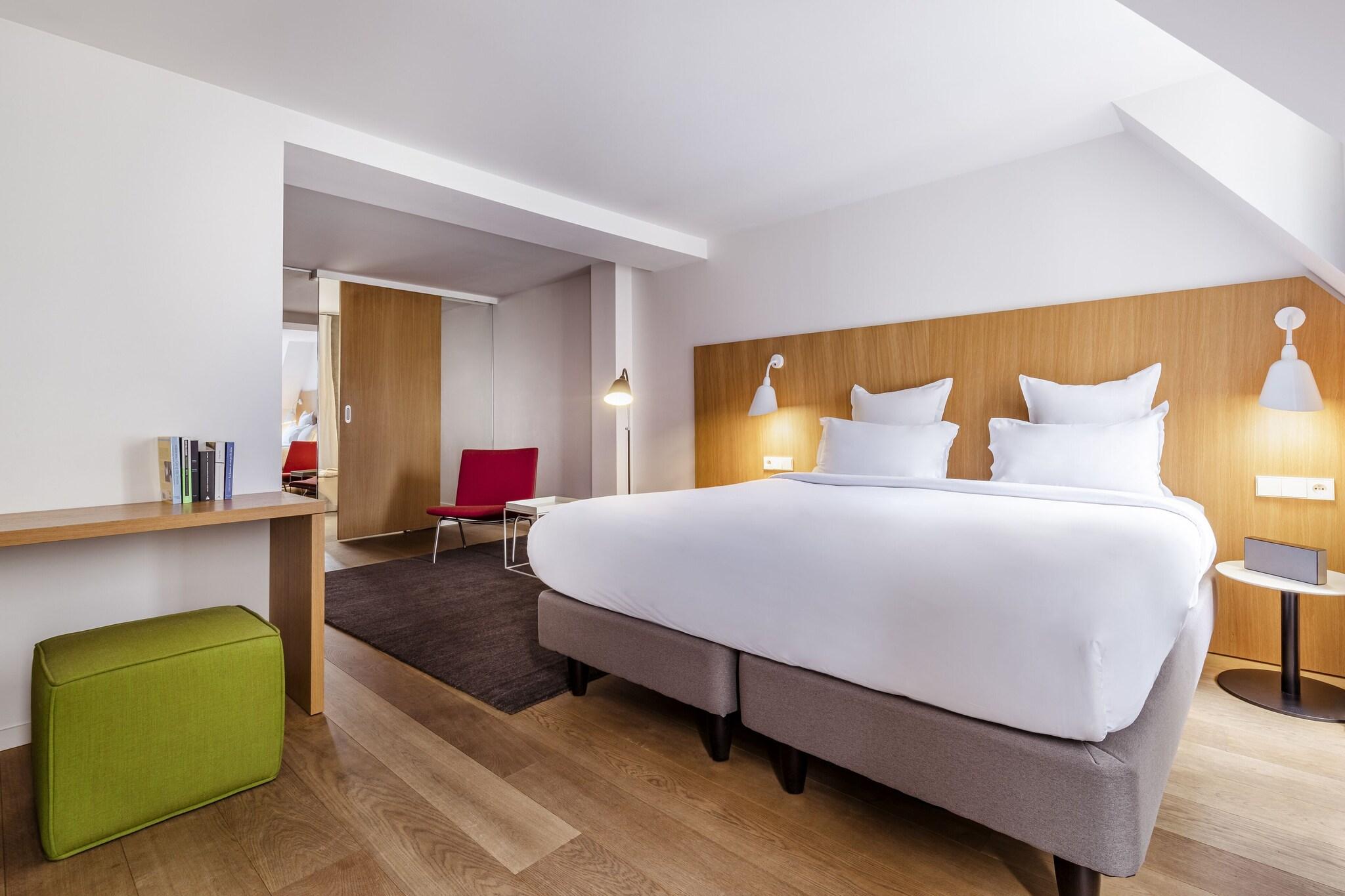 Double Executive Room (with Queen size bed)