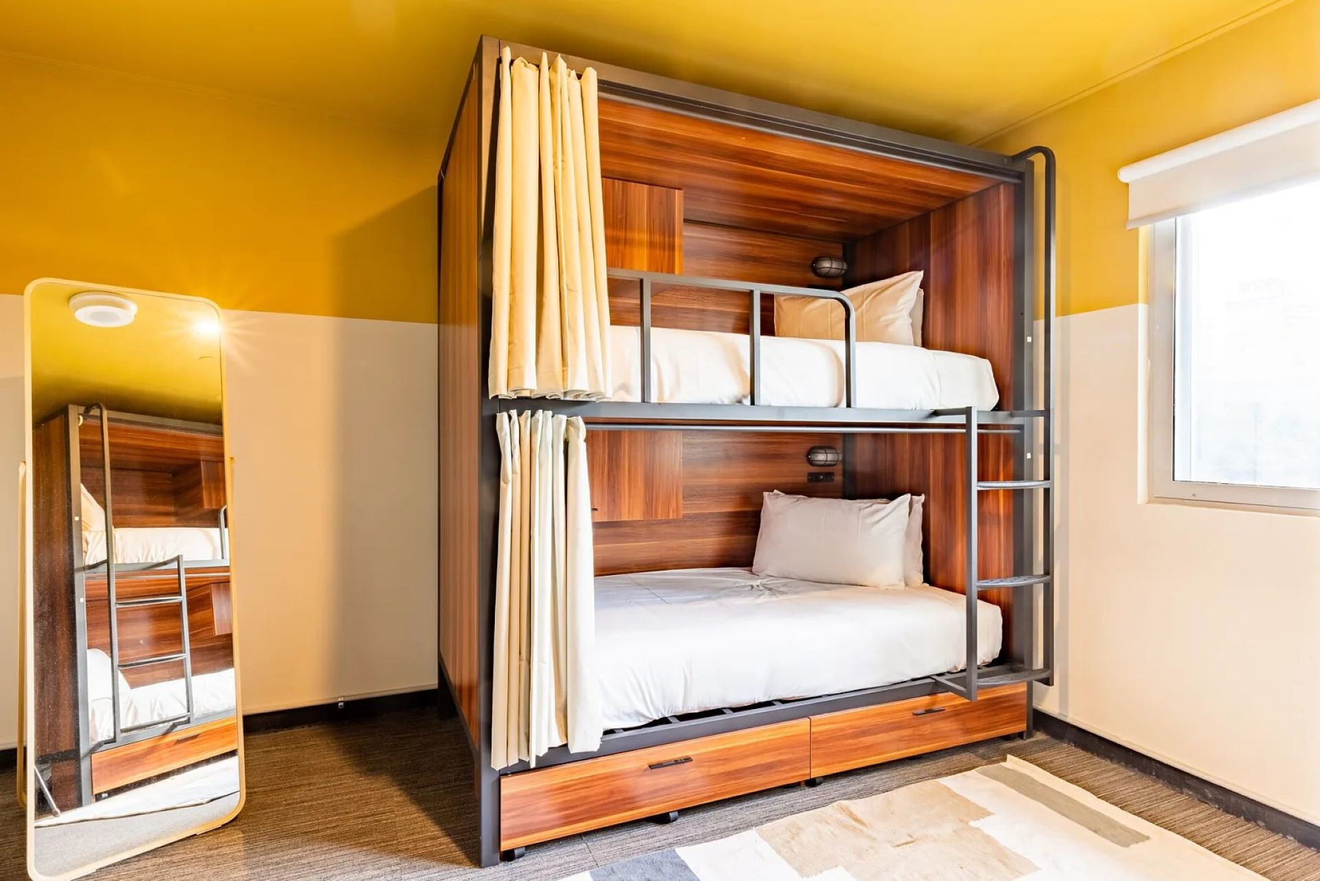 Base Backpackers Brisbane Uptown by null