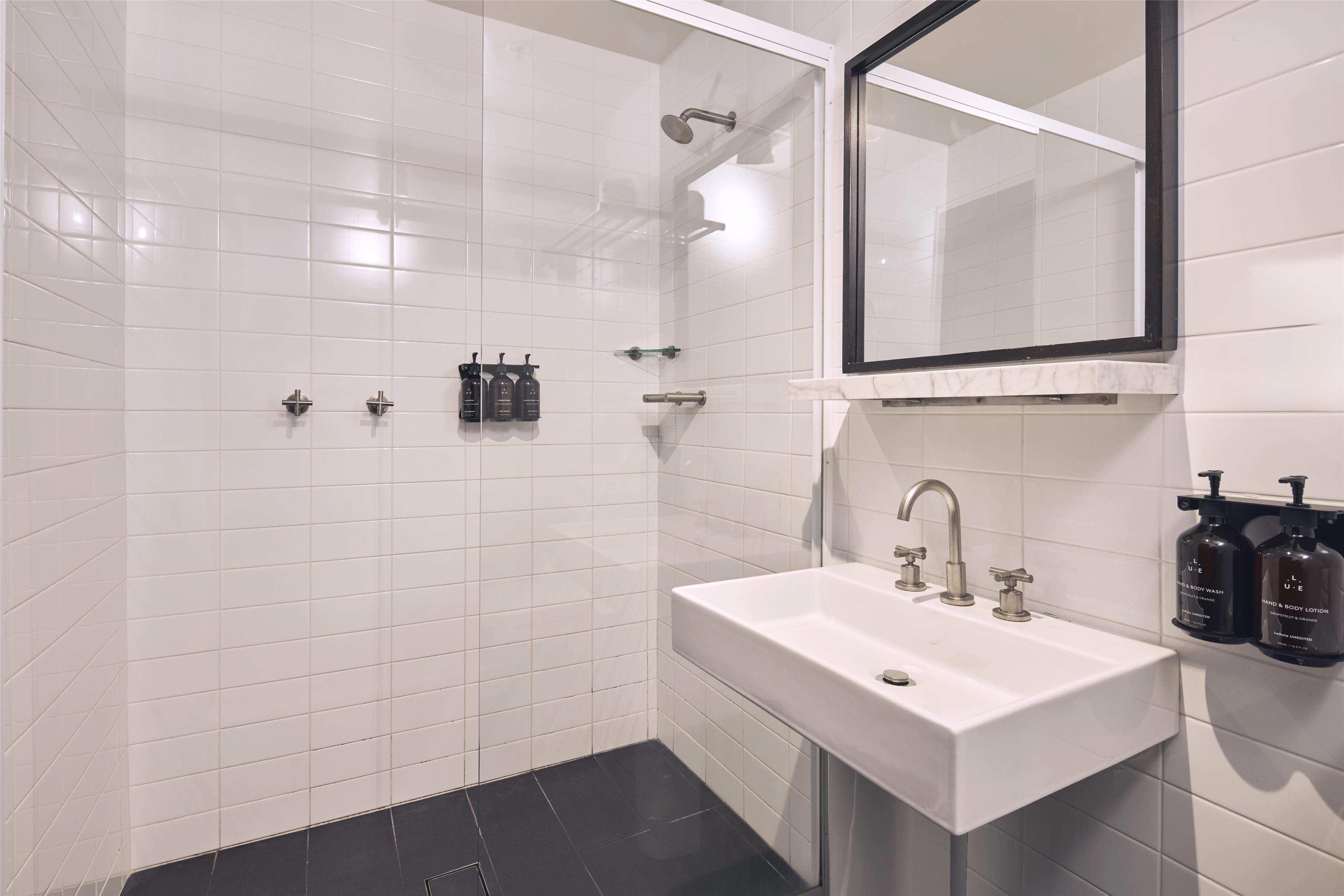 Harbour Rocks Hotel by null