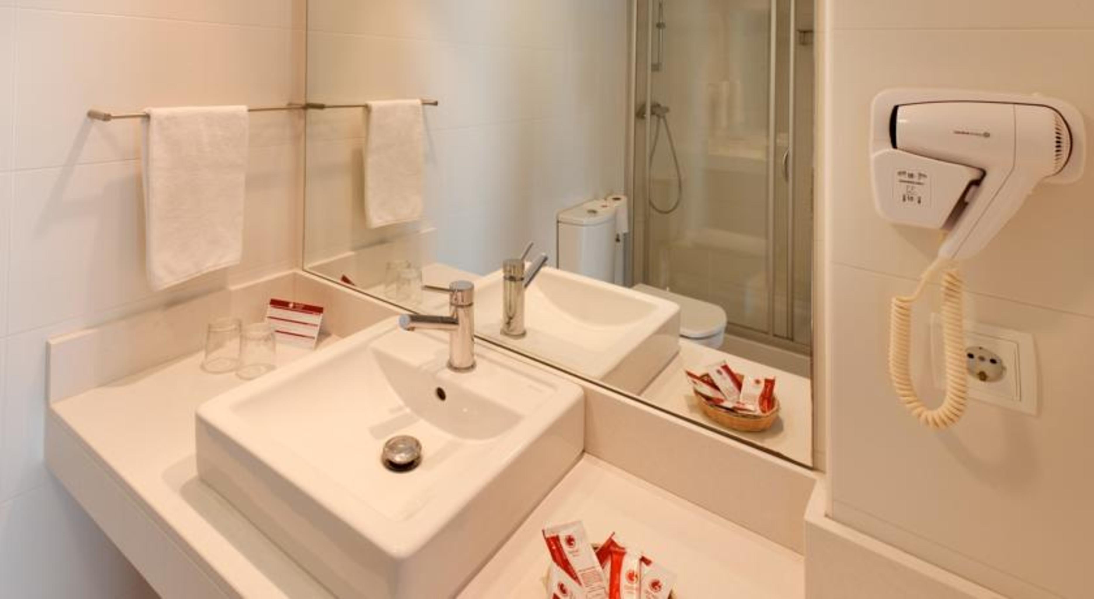 Guitart Central Park Aqua Resort by null