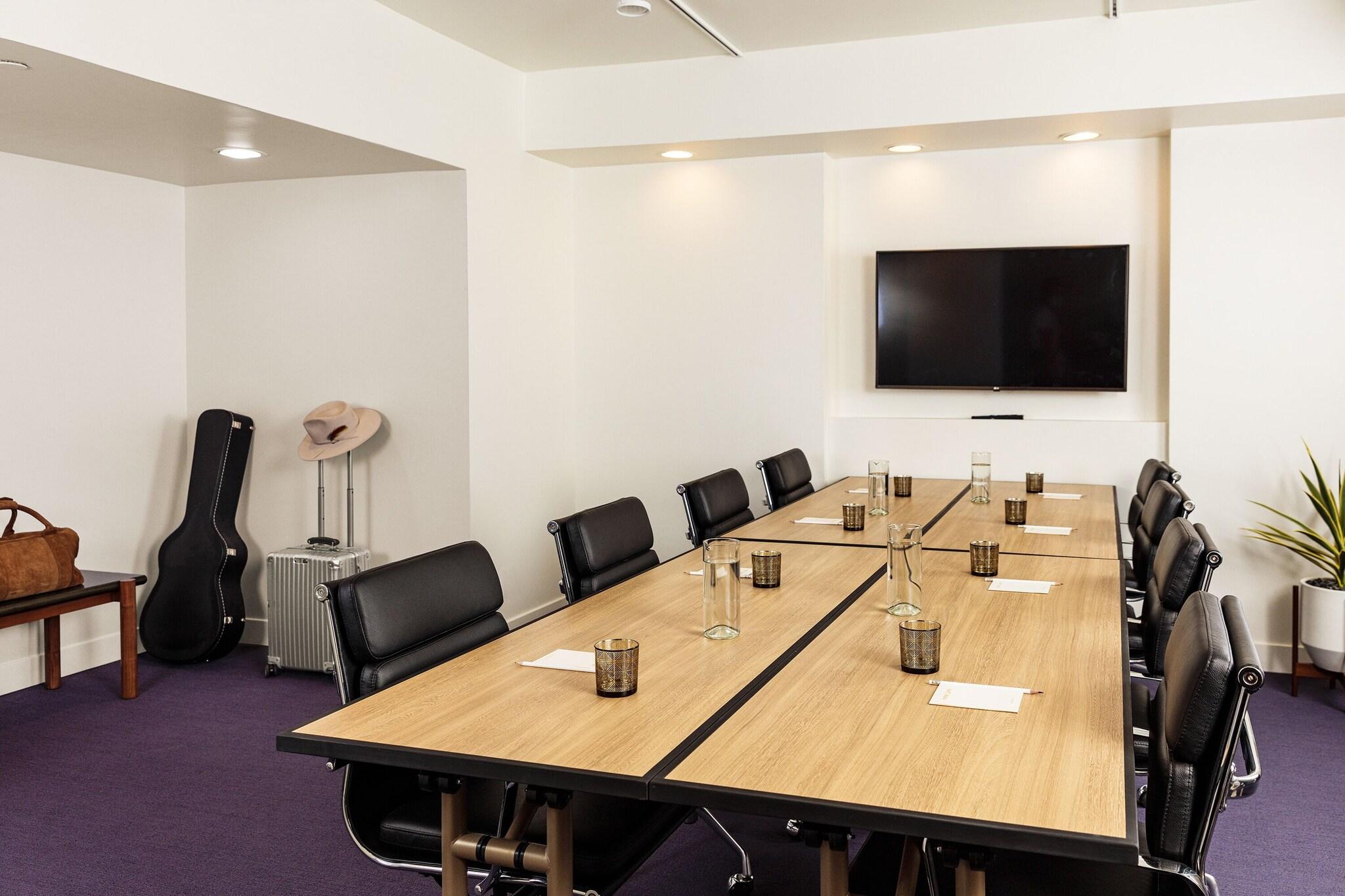 Custom Hotel by null