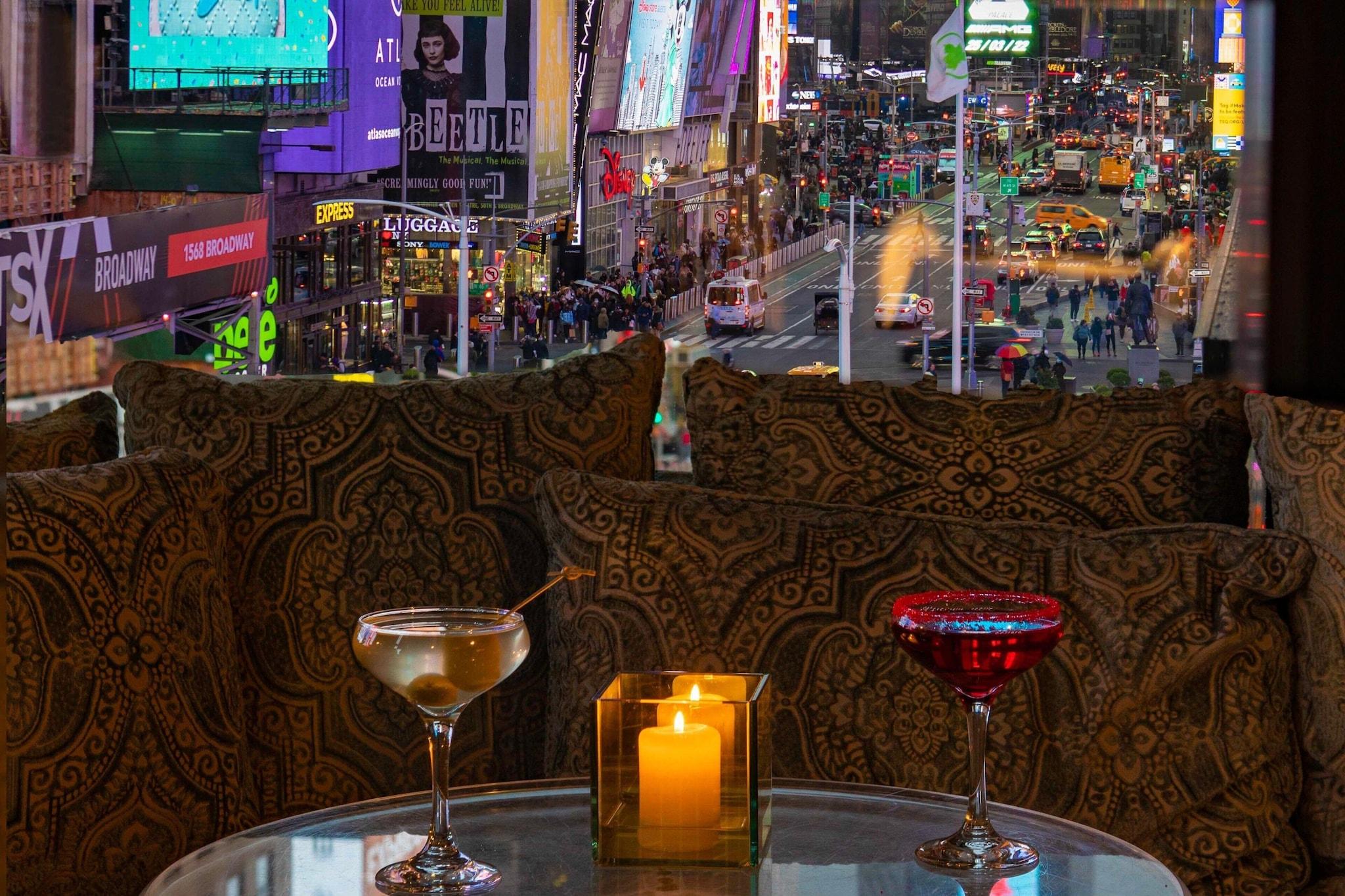 Renaissance New York Times Square Hotel by null