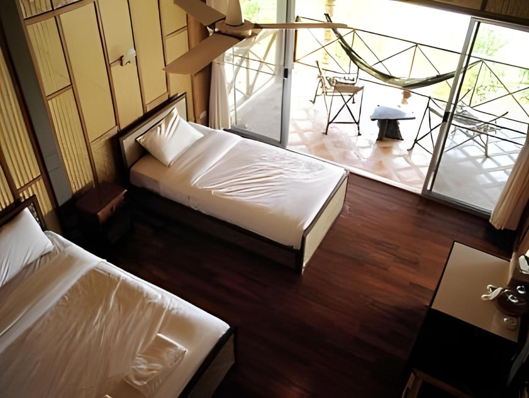 Narima Bungalow Resort (!)