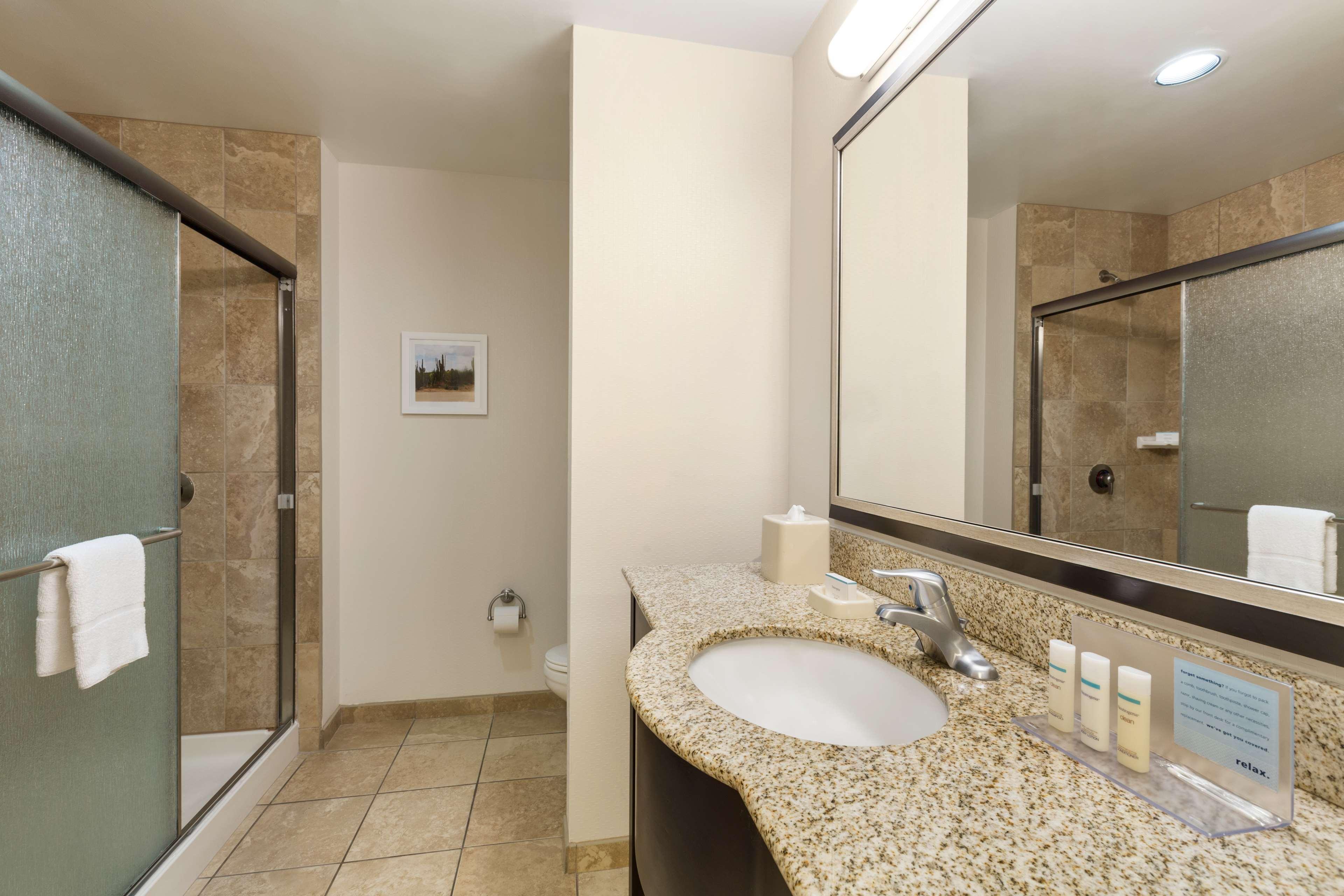 Hampton Inn & Suites Phoenix Glendale-Westgate