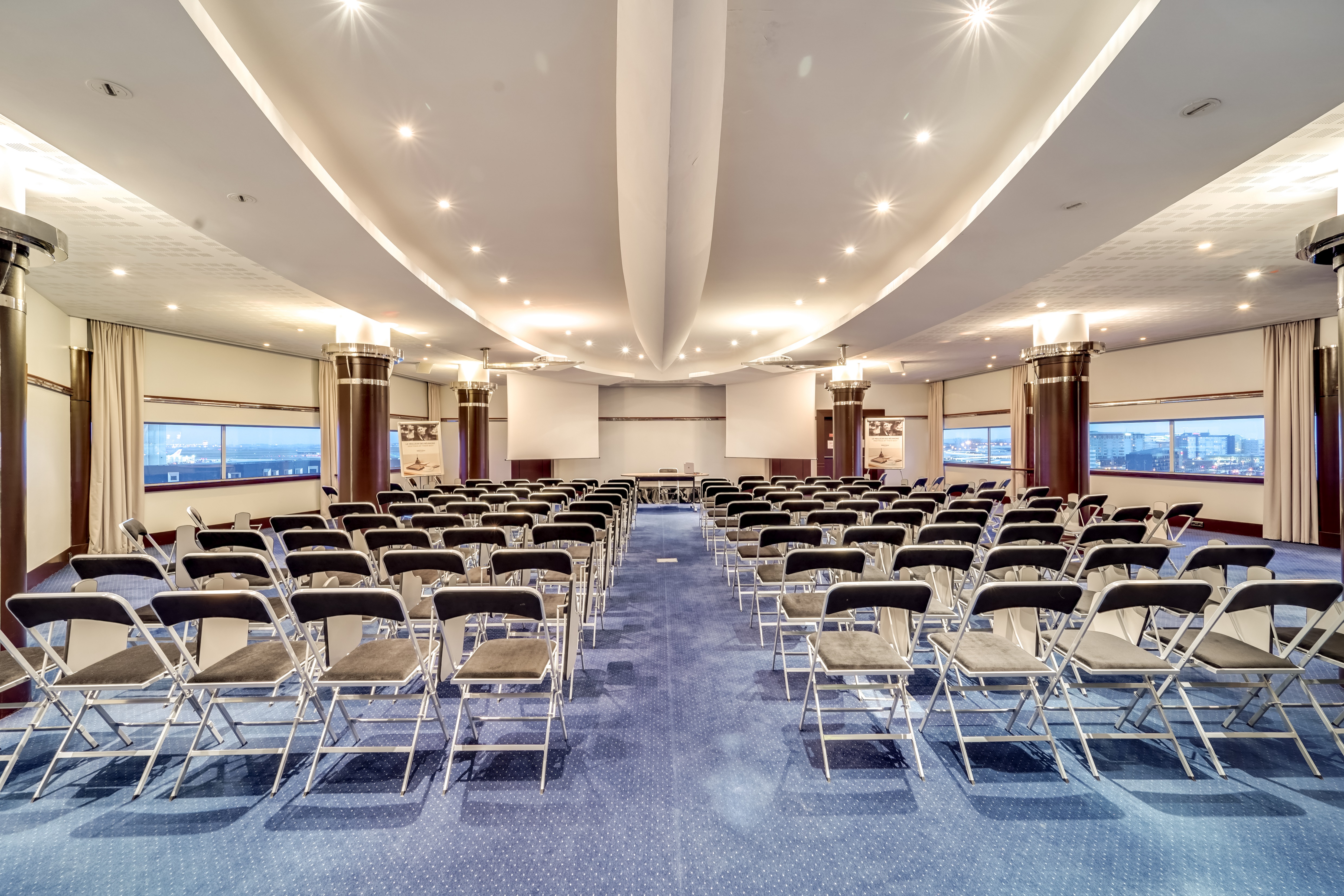 Hôtel Mercure Paris CDG Airport & Convention - photo