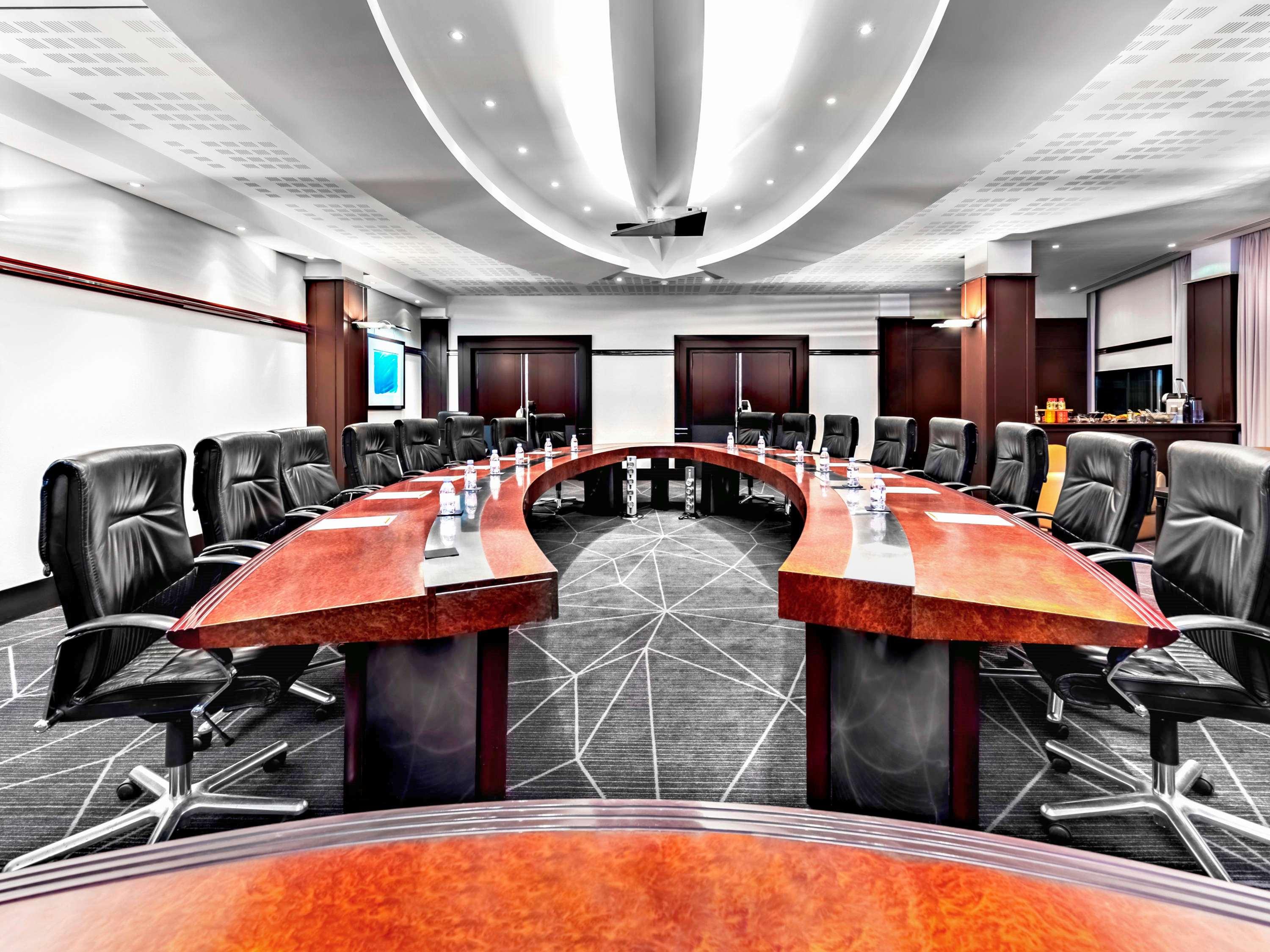 Hôtel Mercure Paris CDG Airport & Convention - photo