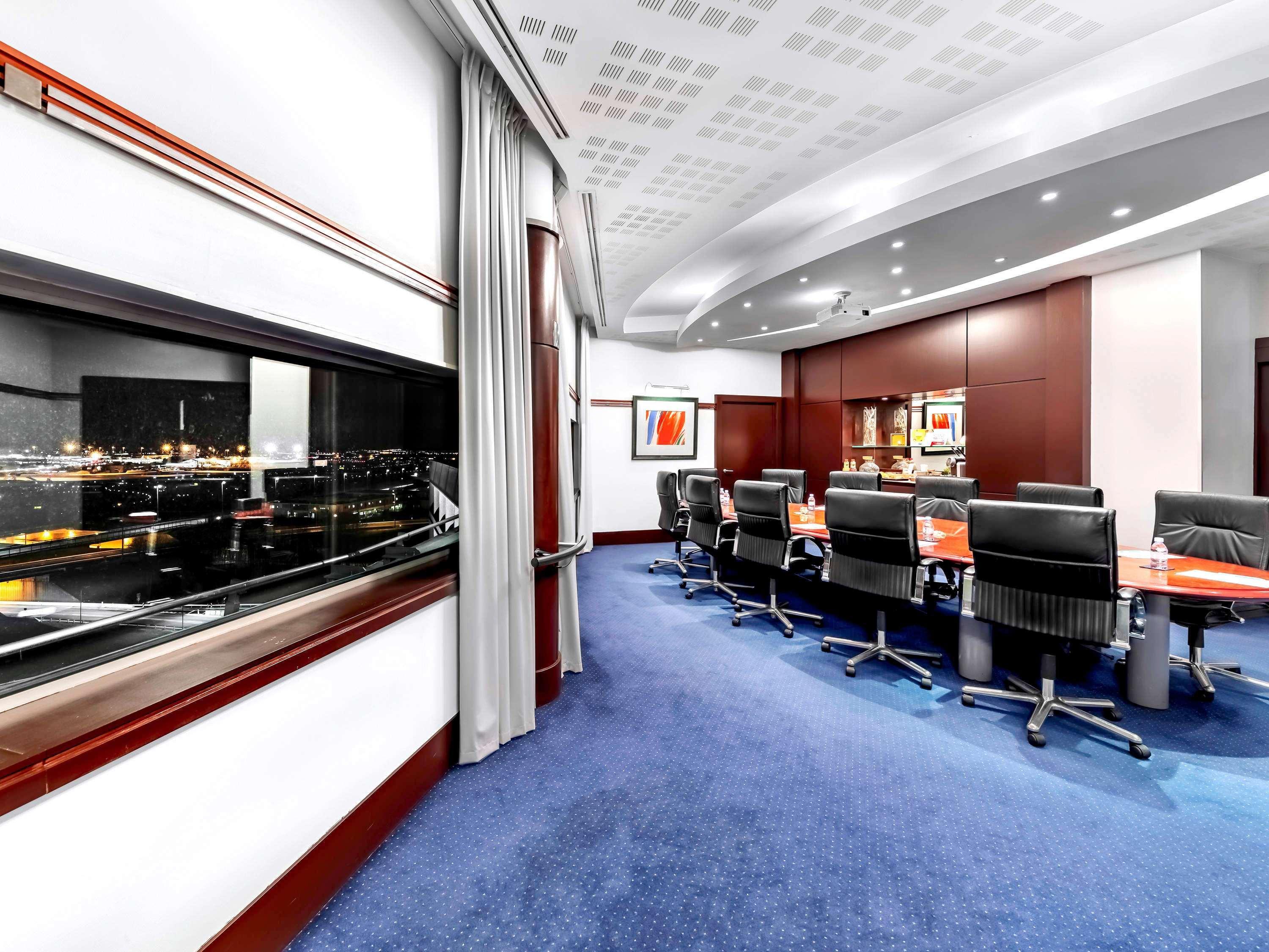 Hôtel Mercure Paris CDG Airport & Convention - photo