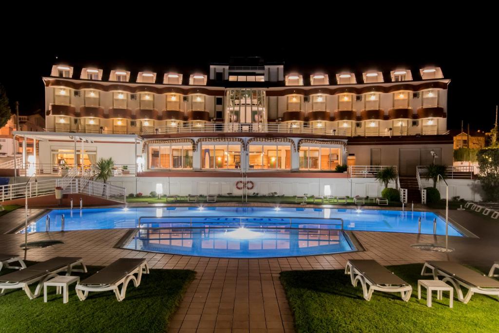 Hotel Apartamentos Spa Nanín Playa en Sanxenxo image