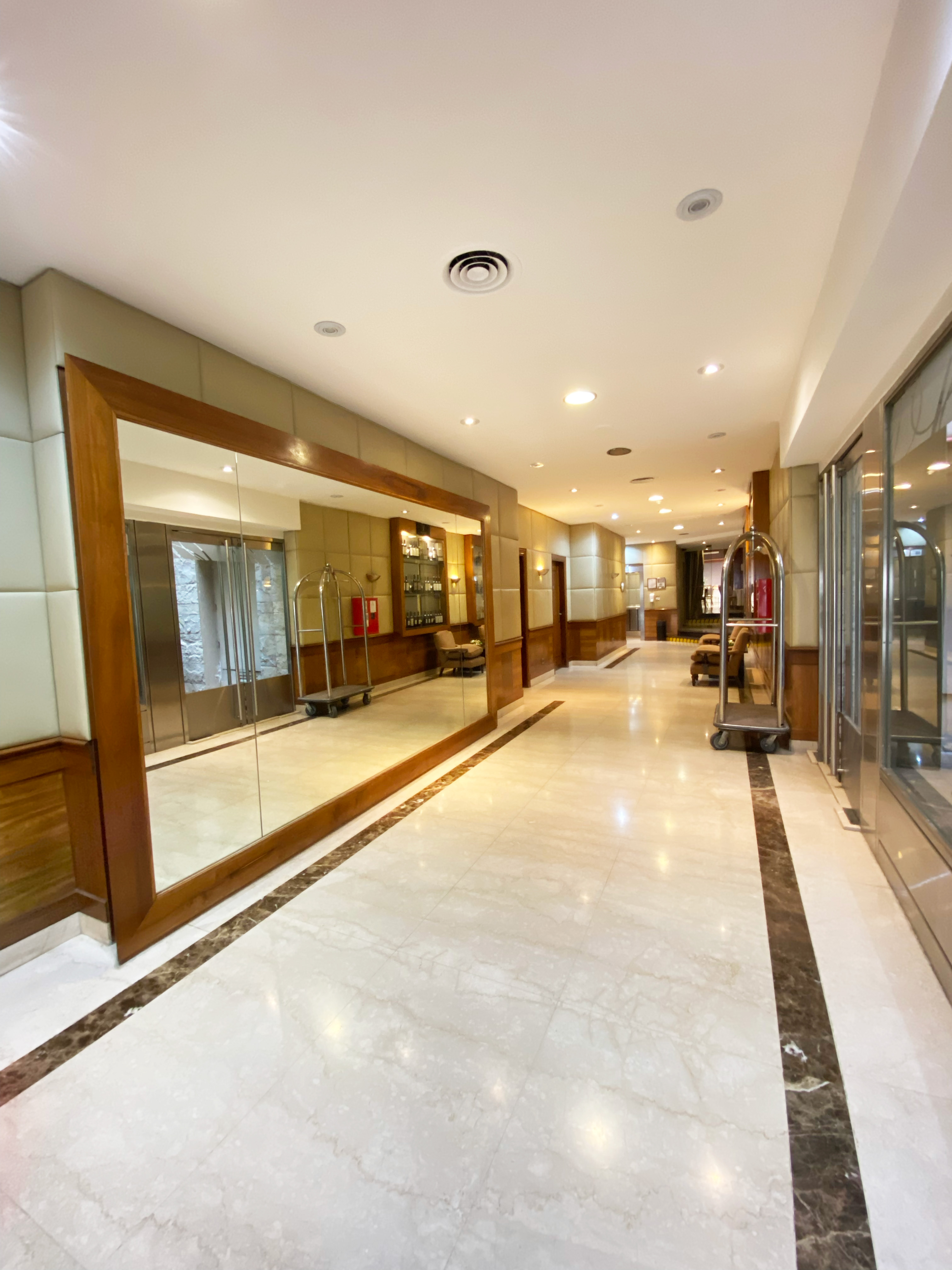 Lafayette Hotel by null