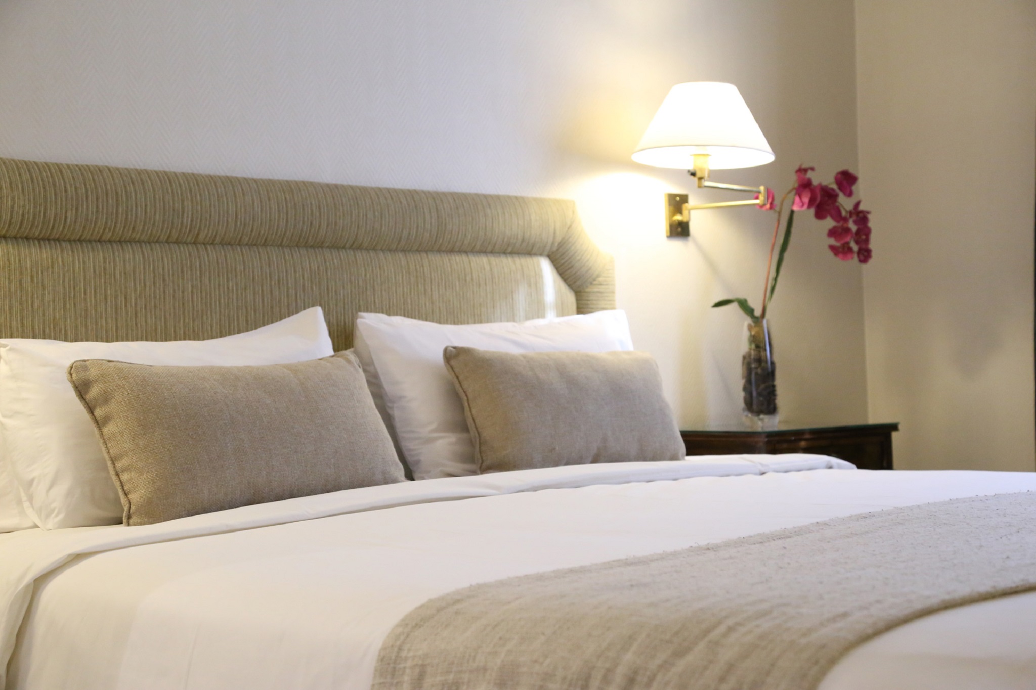 Lafayette Hotel by null