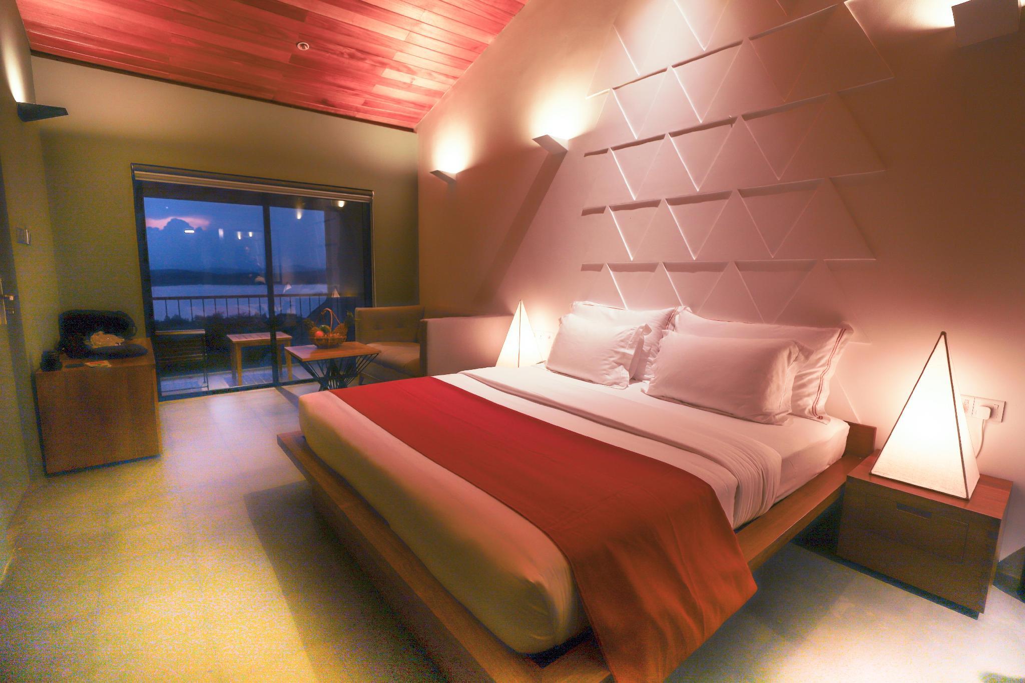 Giritale Hotel by null
