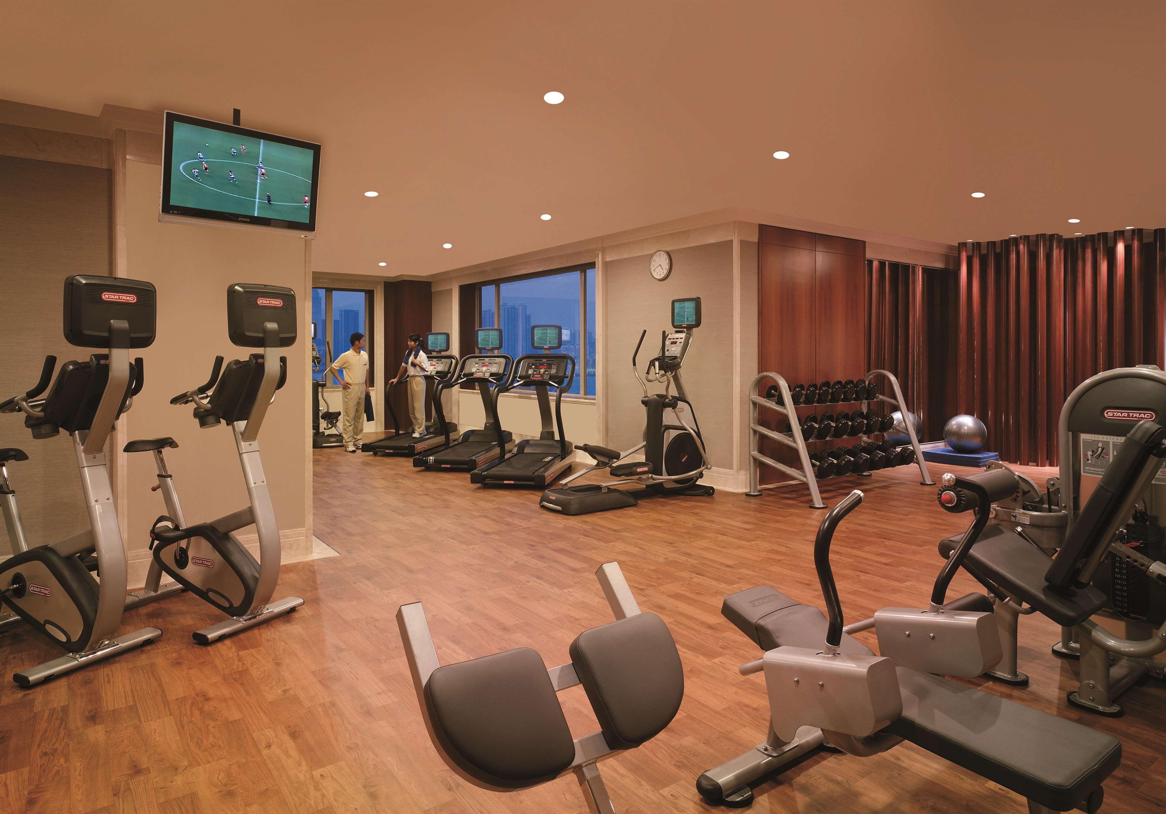 Pudong Shangri-La by null