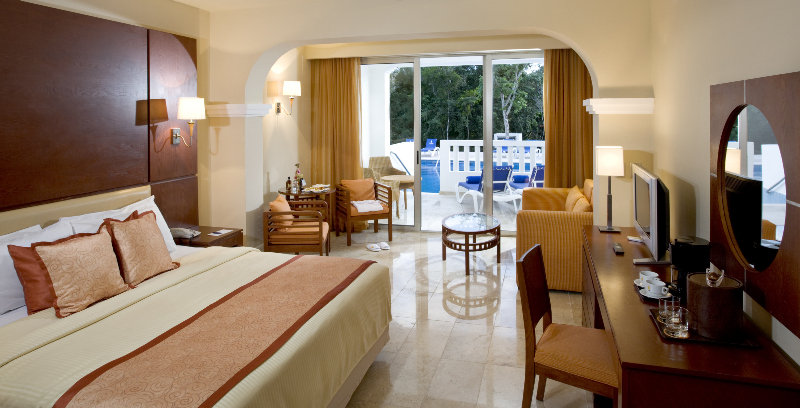 Junior Suite Familiare (2 Adulti + 2 Bambini) 

