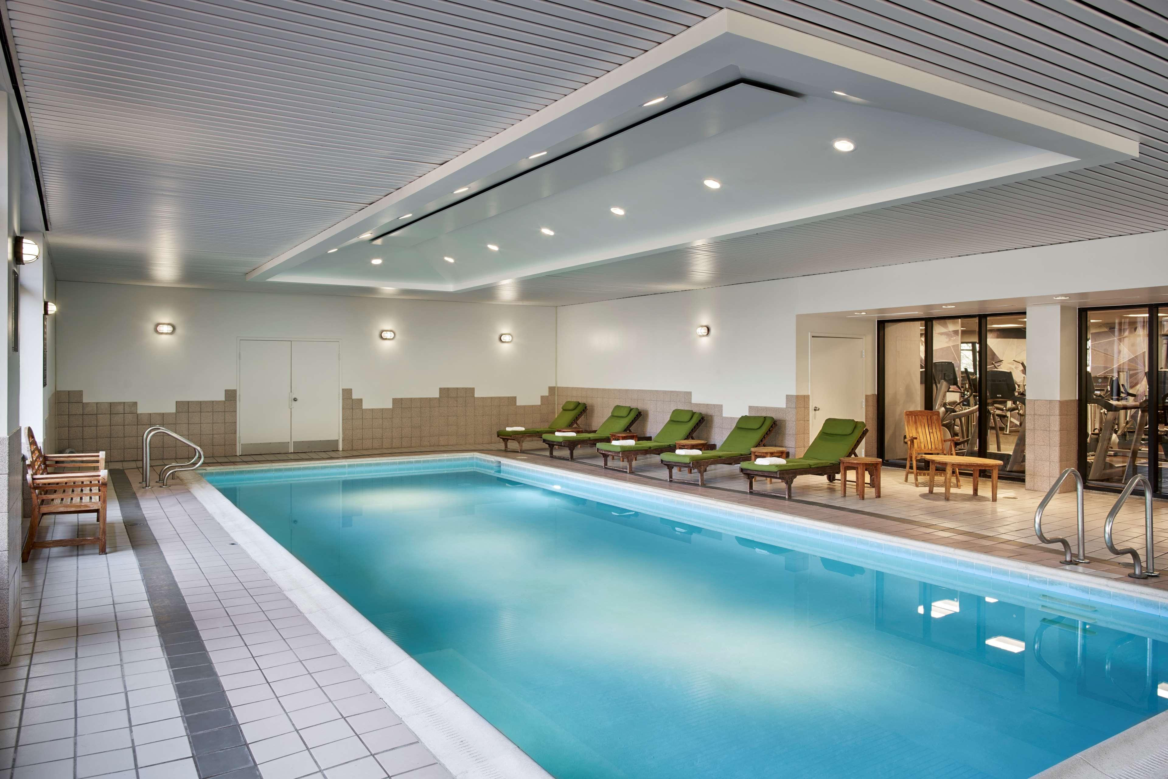 Hilton Fairfax by null