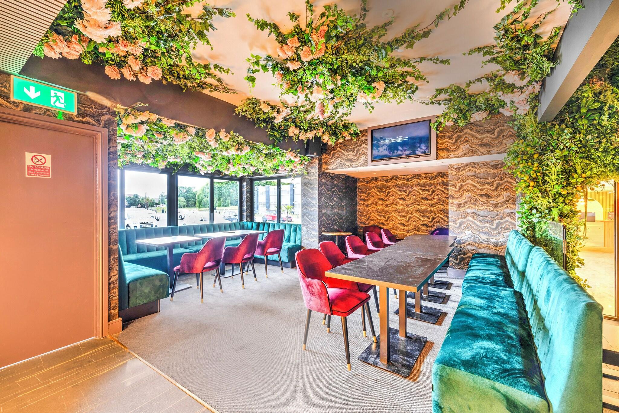 Palms Hotel 