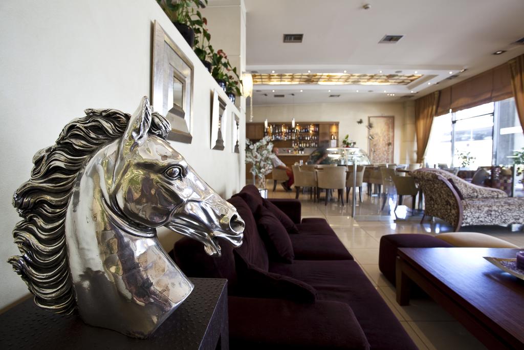 Crystal City - photo