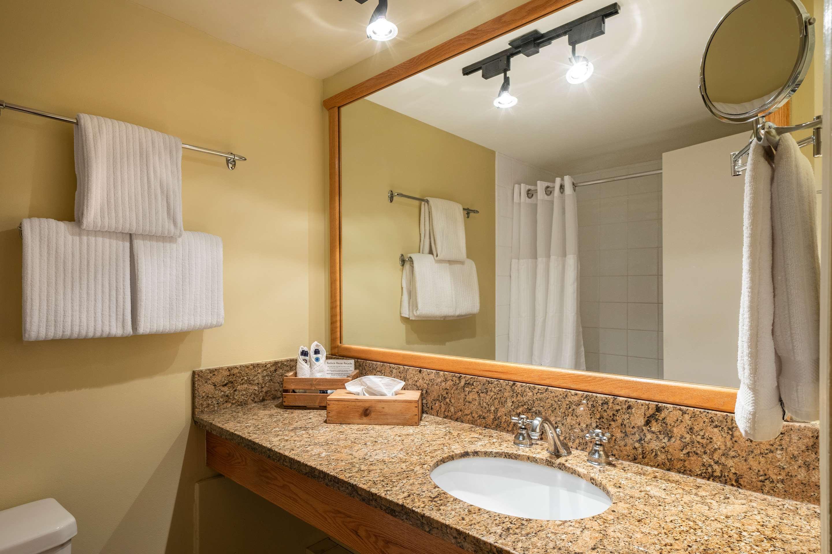 Emerald Lake Lodge by null