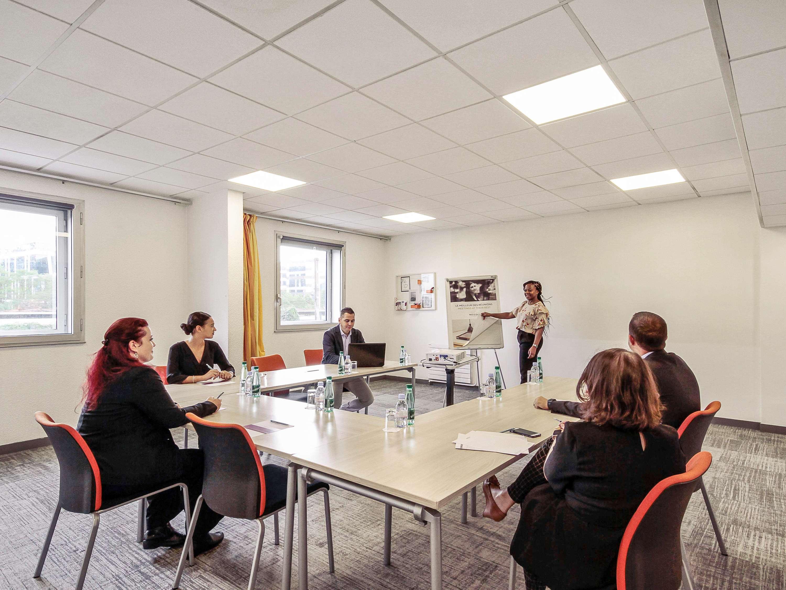 Hôtel Mercure Paris Val de Fontenay - photo