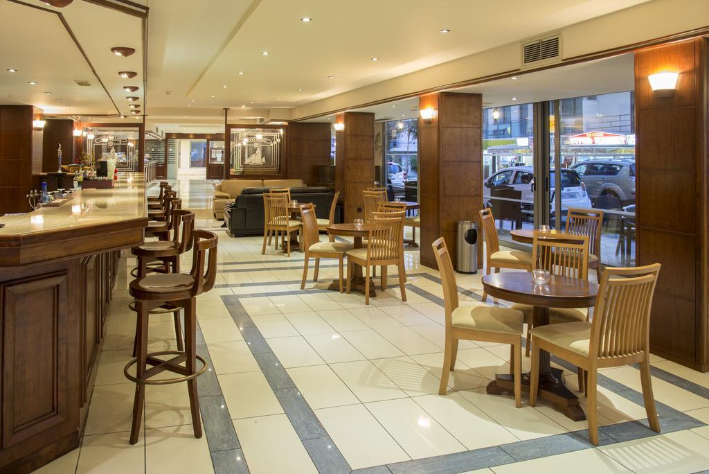 Manousos City Hotel - фото